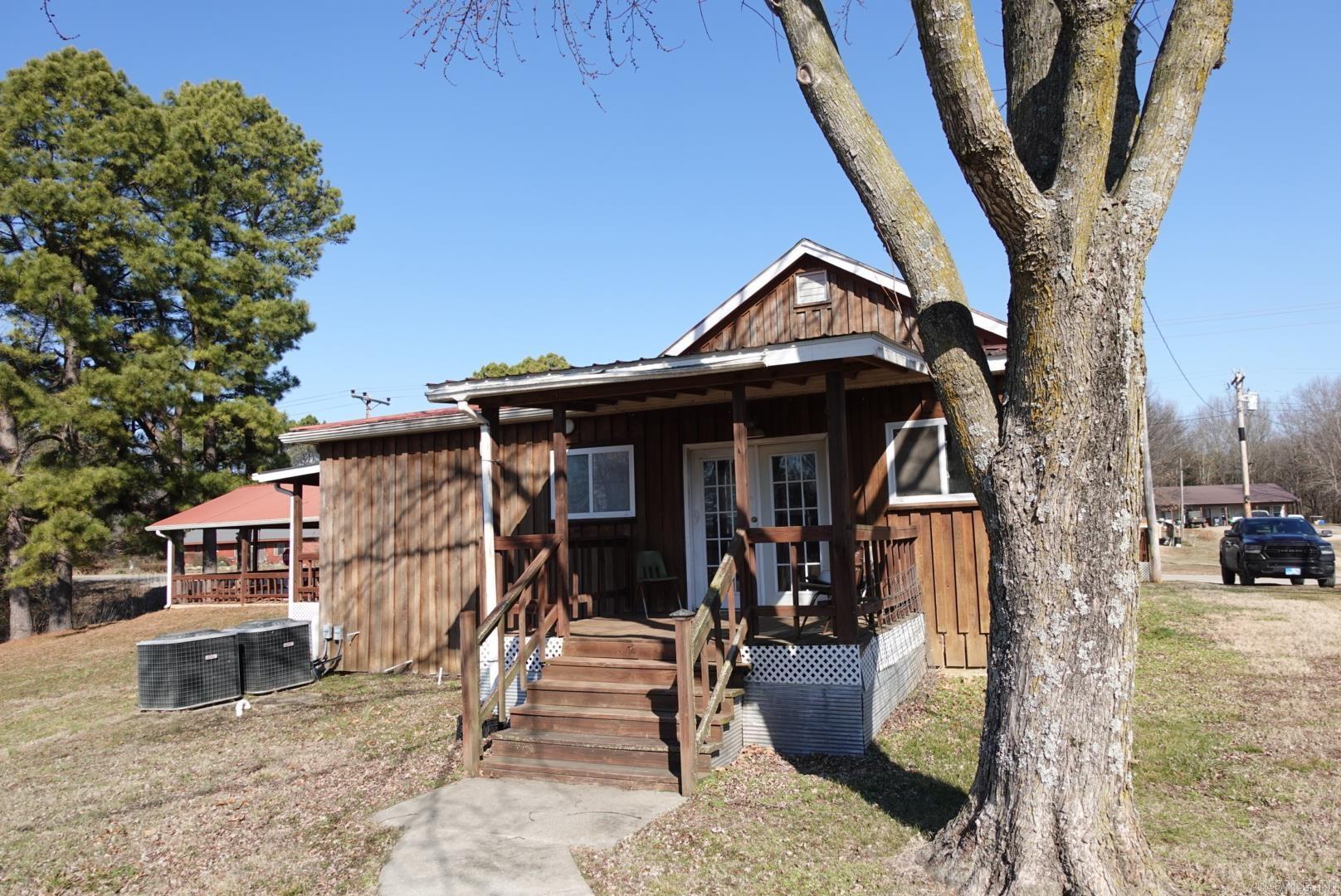 7238 Highway 90  Rector, AR