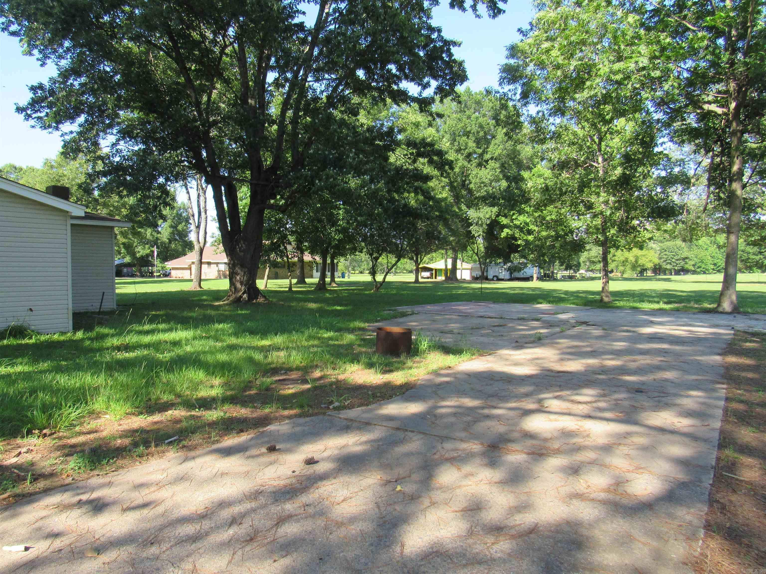 1105 Lingo Rd  Lonoke, AR