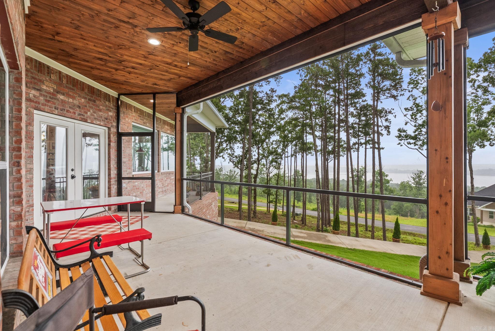 120 Northview  Conway, AR