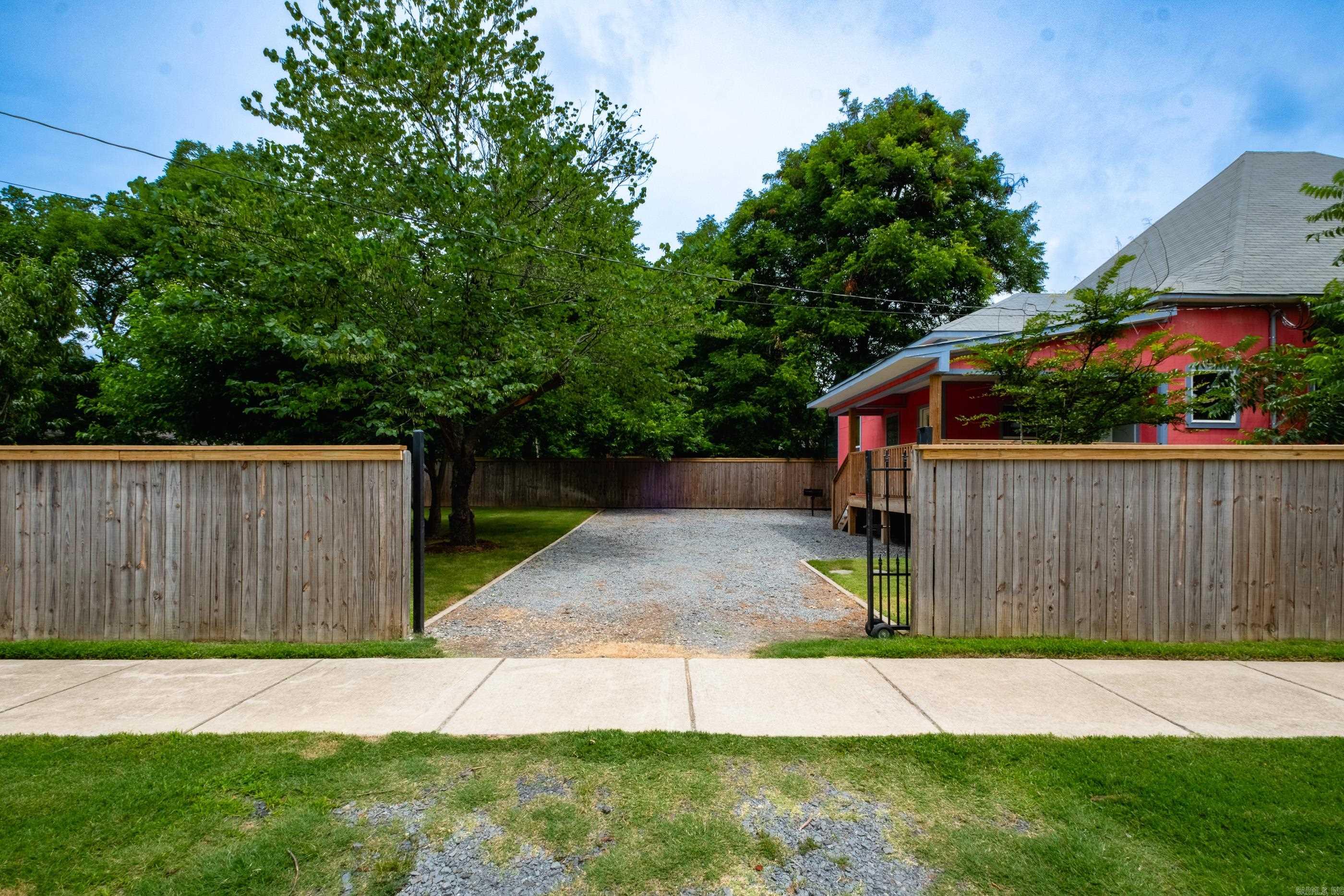 1401 Maple  North Little Rock, AR