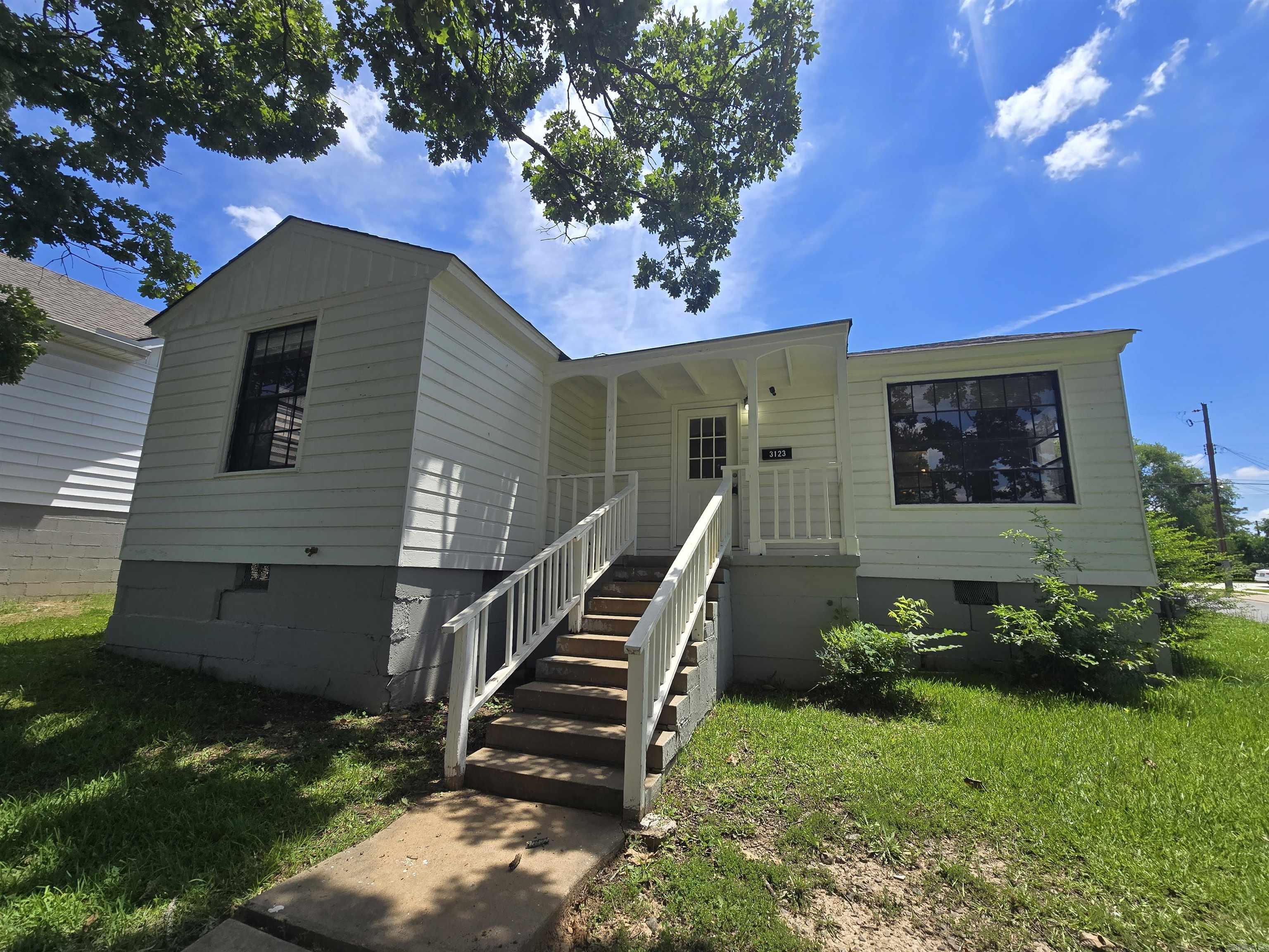 3123 S Gaines  Little Rock, AR
