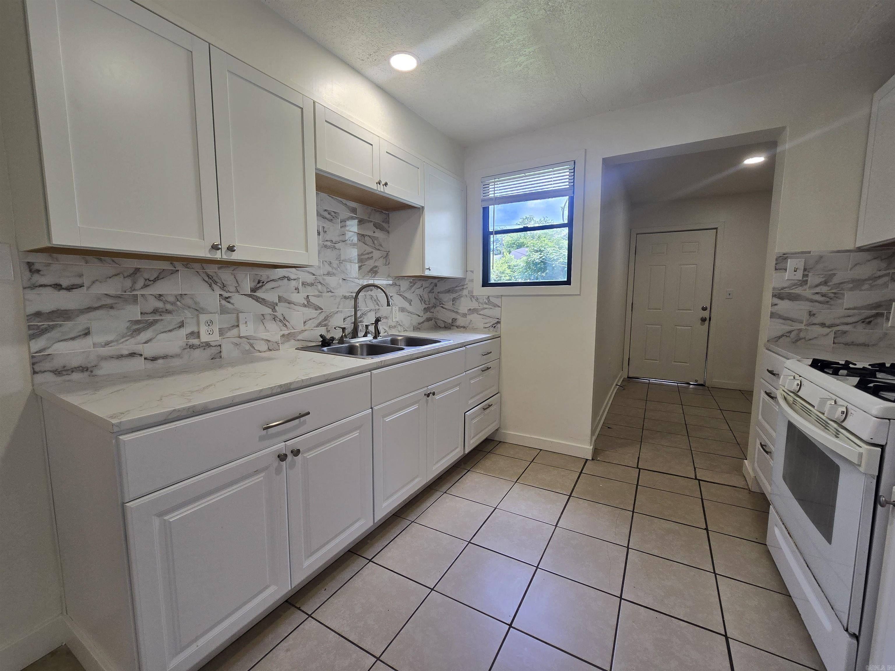 3123 S Gaines  Little Rock, AR