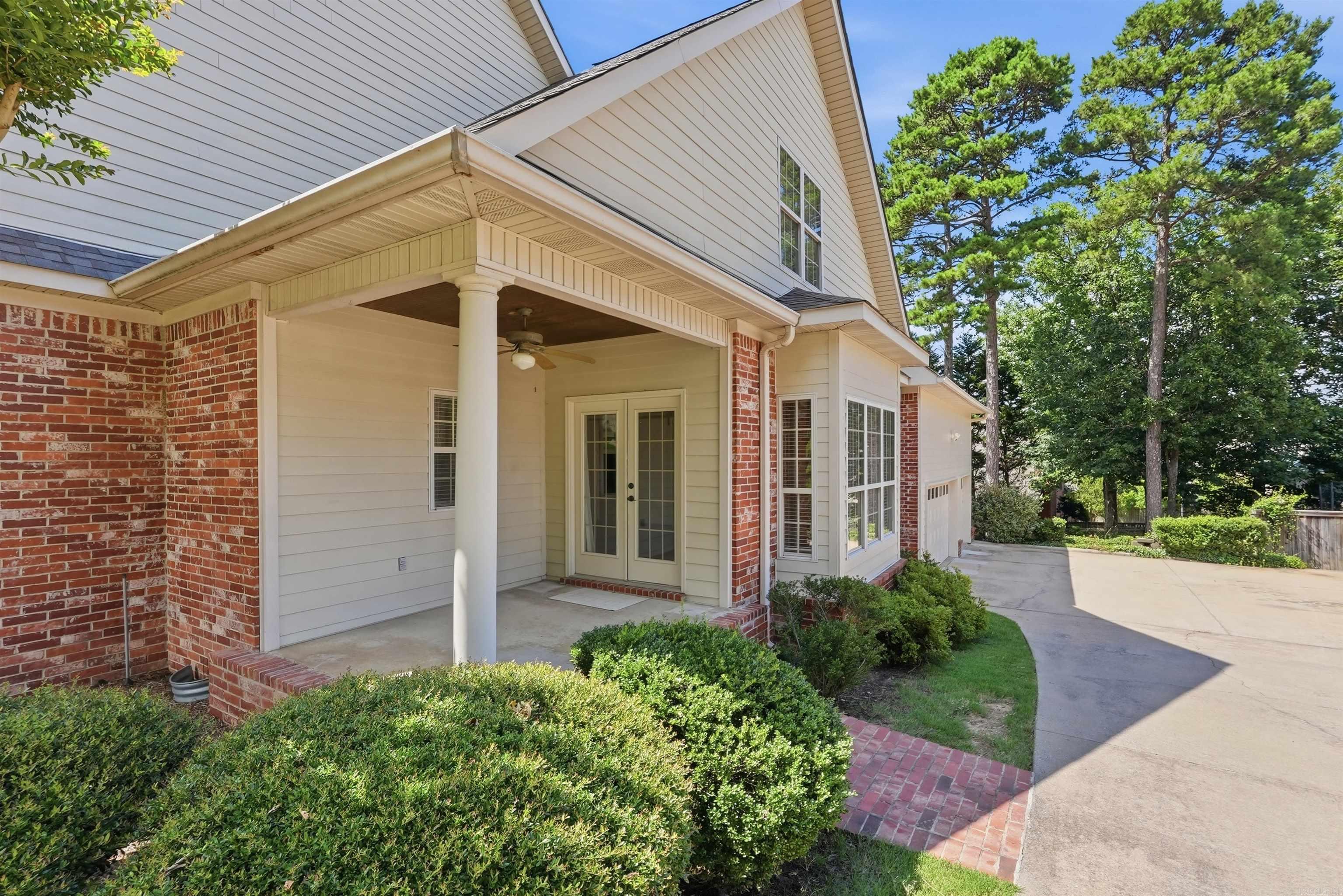 22 Bayonne  Little Rock, AR