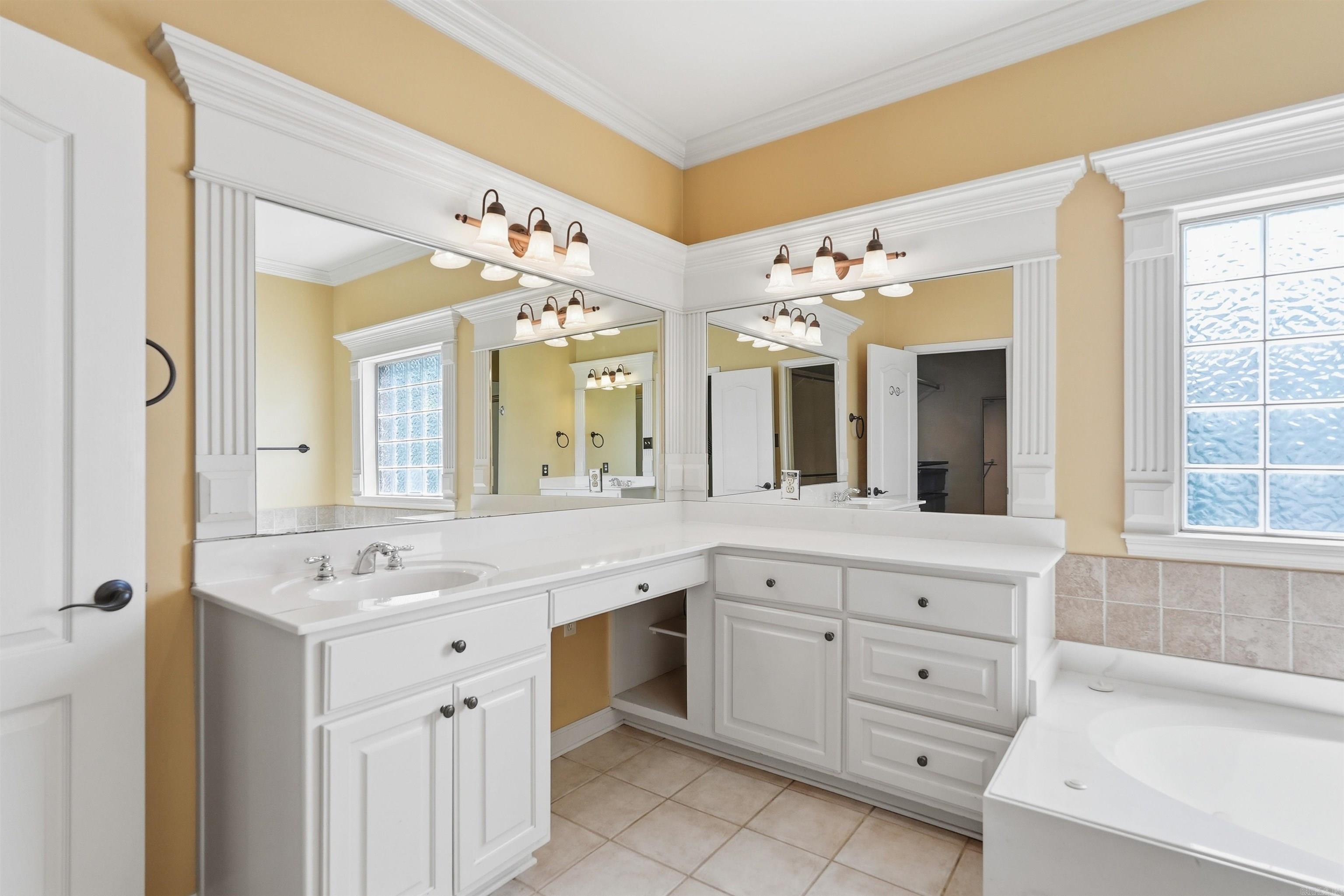 22 Bayonne  Little Rock, AR