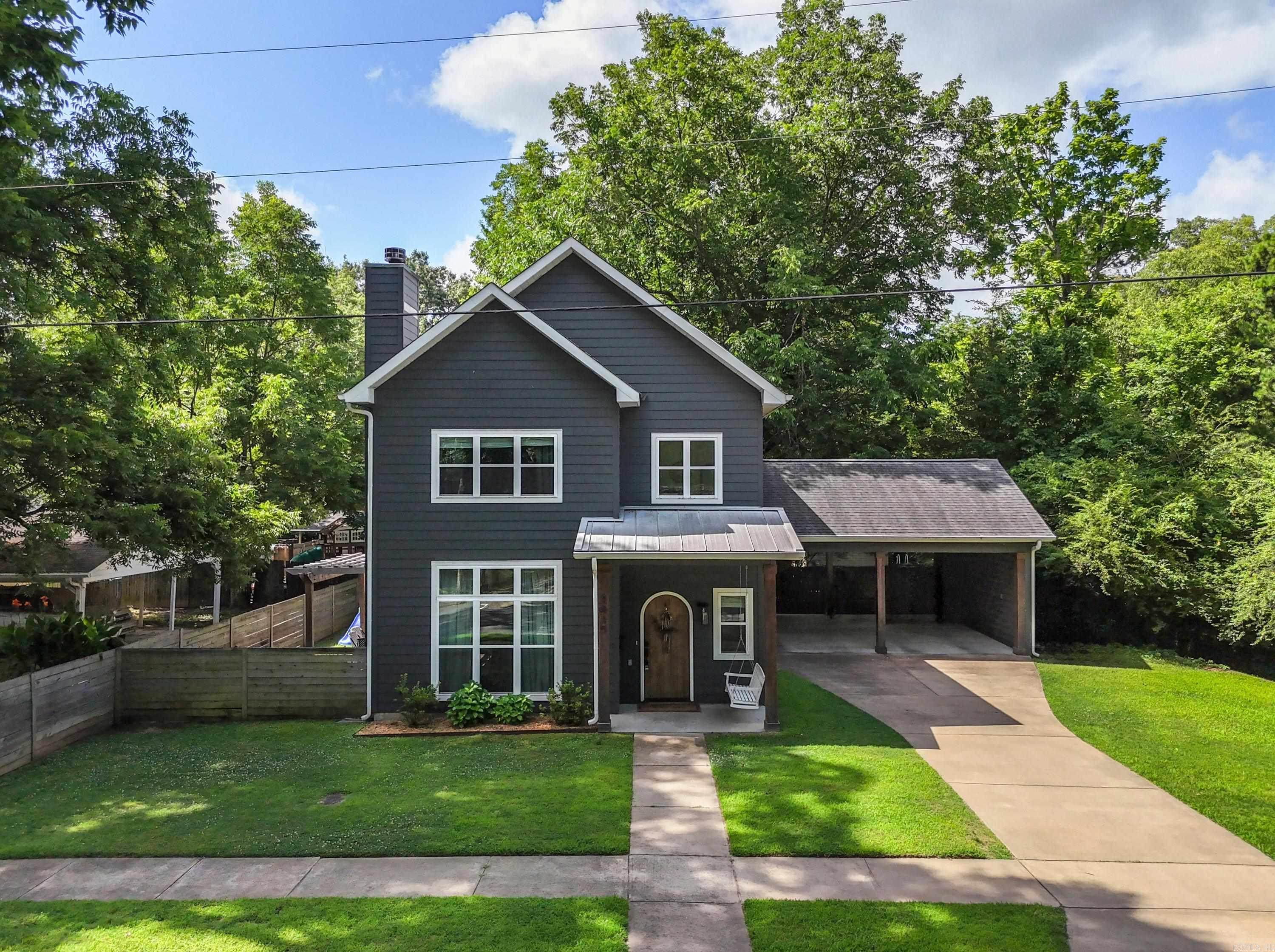 2015 Scott Street