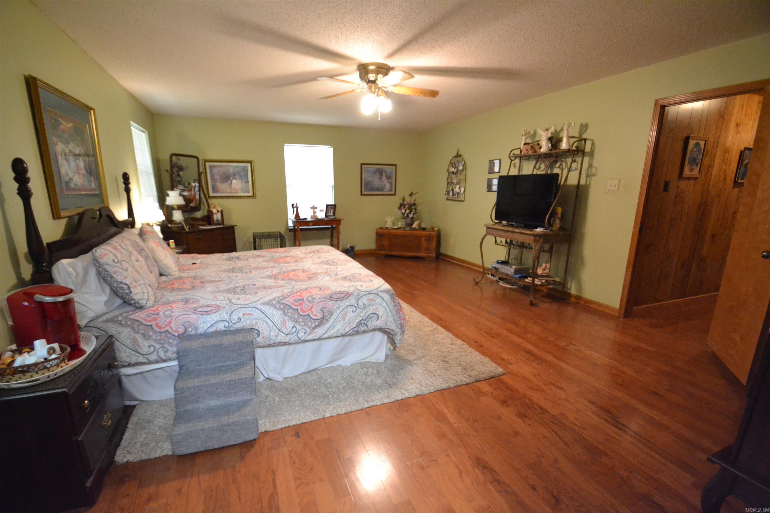 8 Parkview Drive  Bryant, AR