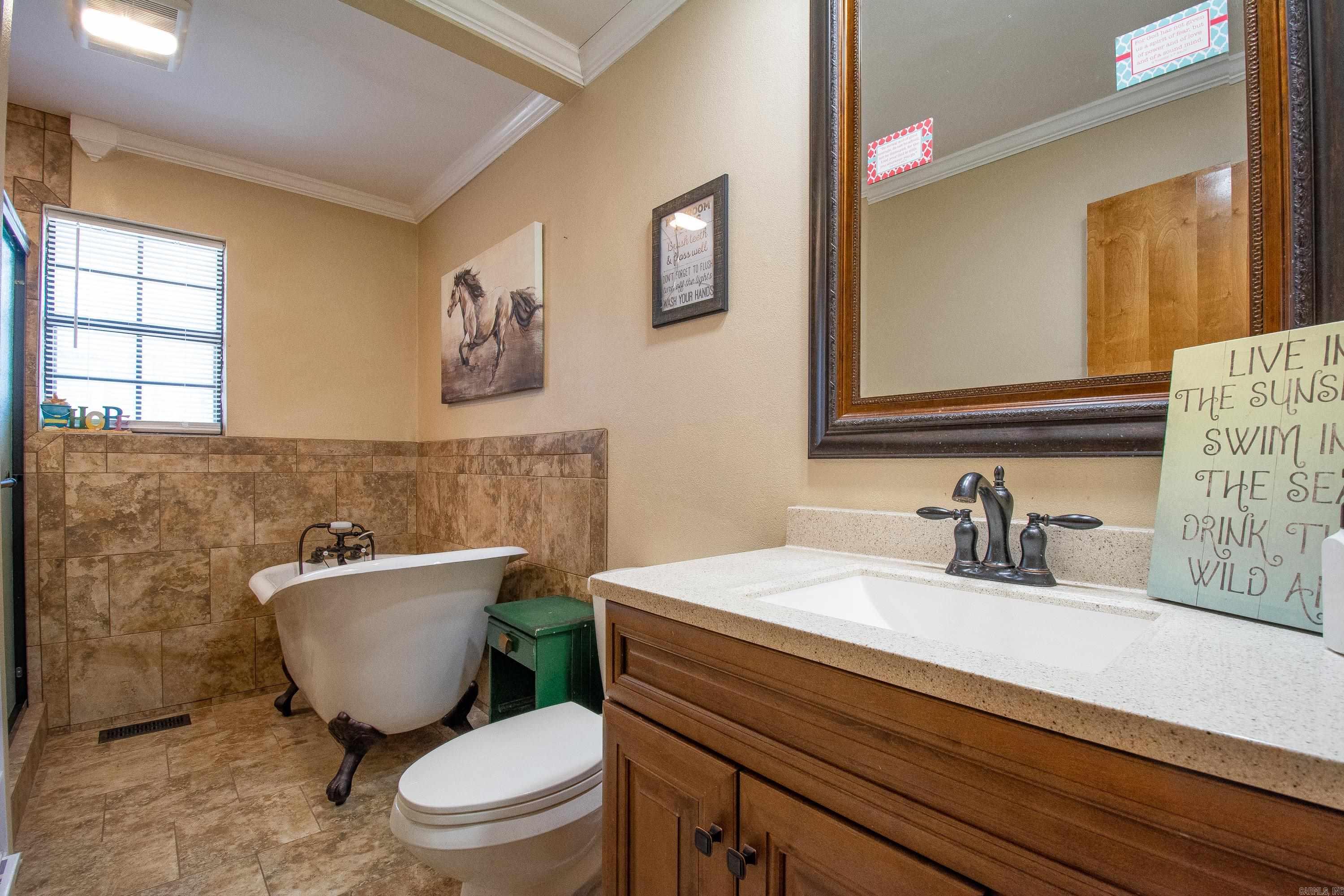 8 Parkview Drive  Bryant, AR