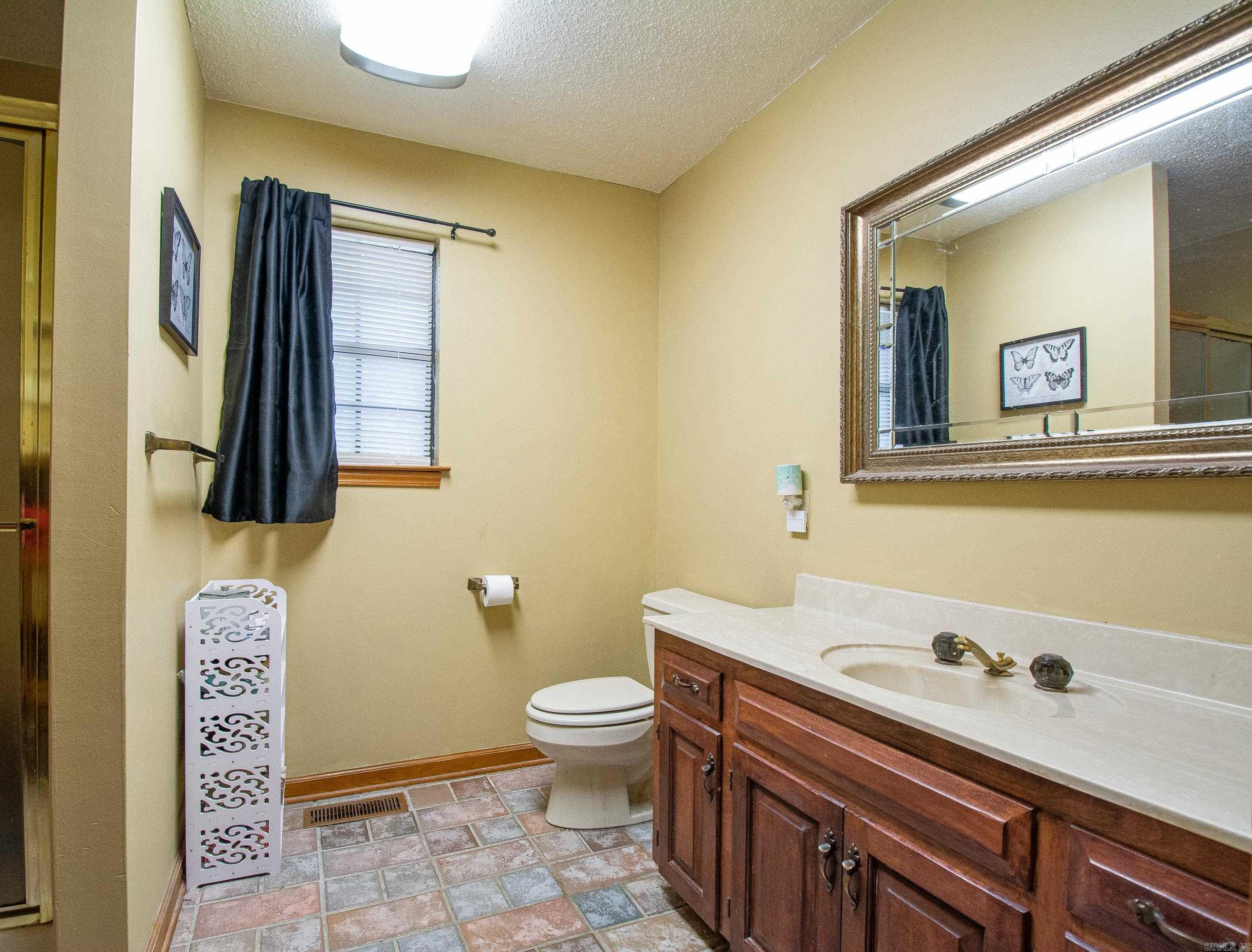 8 Parkview Drive  Bryant, AR