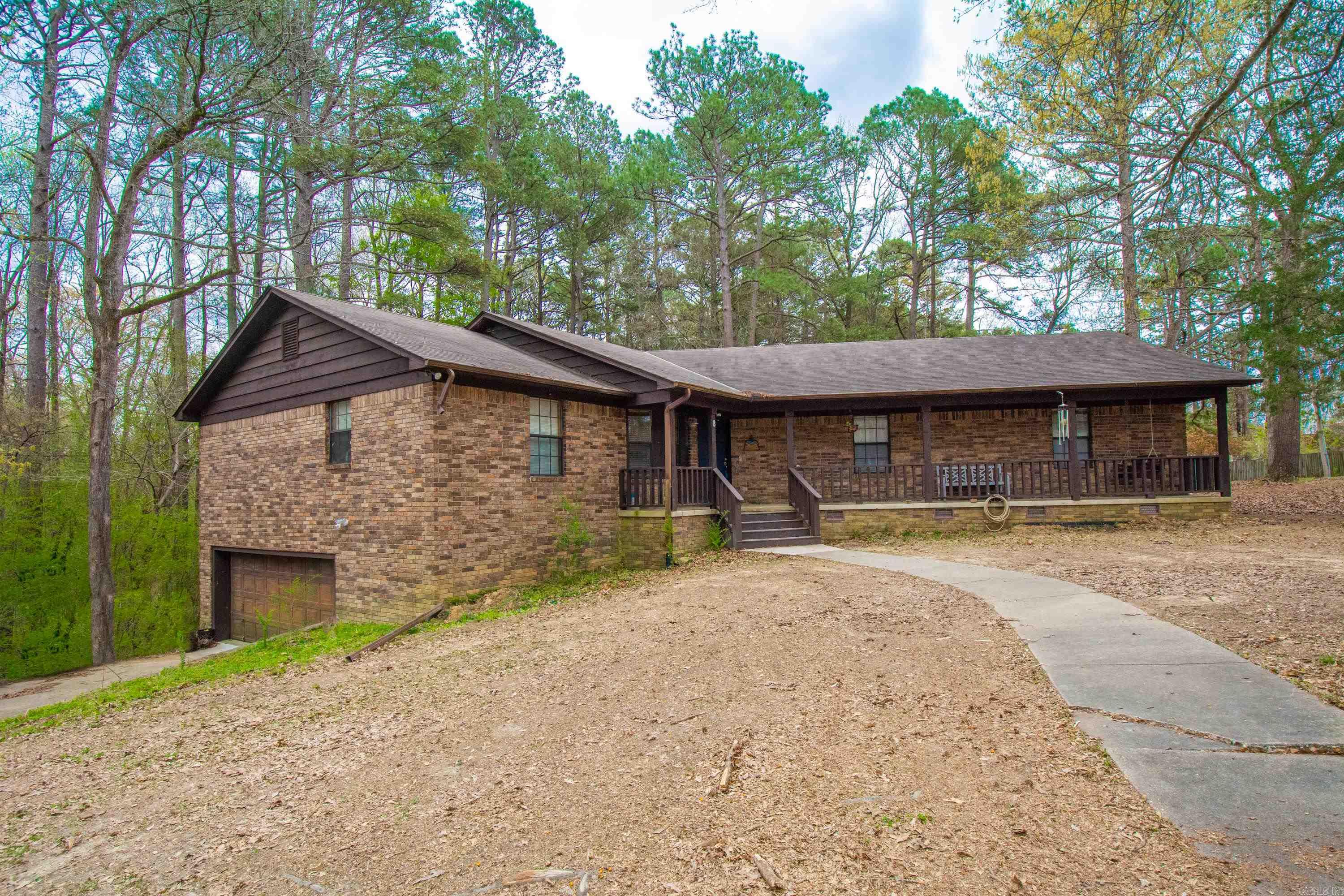 8 Parkview Drive  Bryant, AR