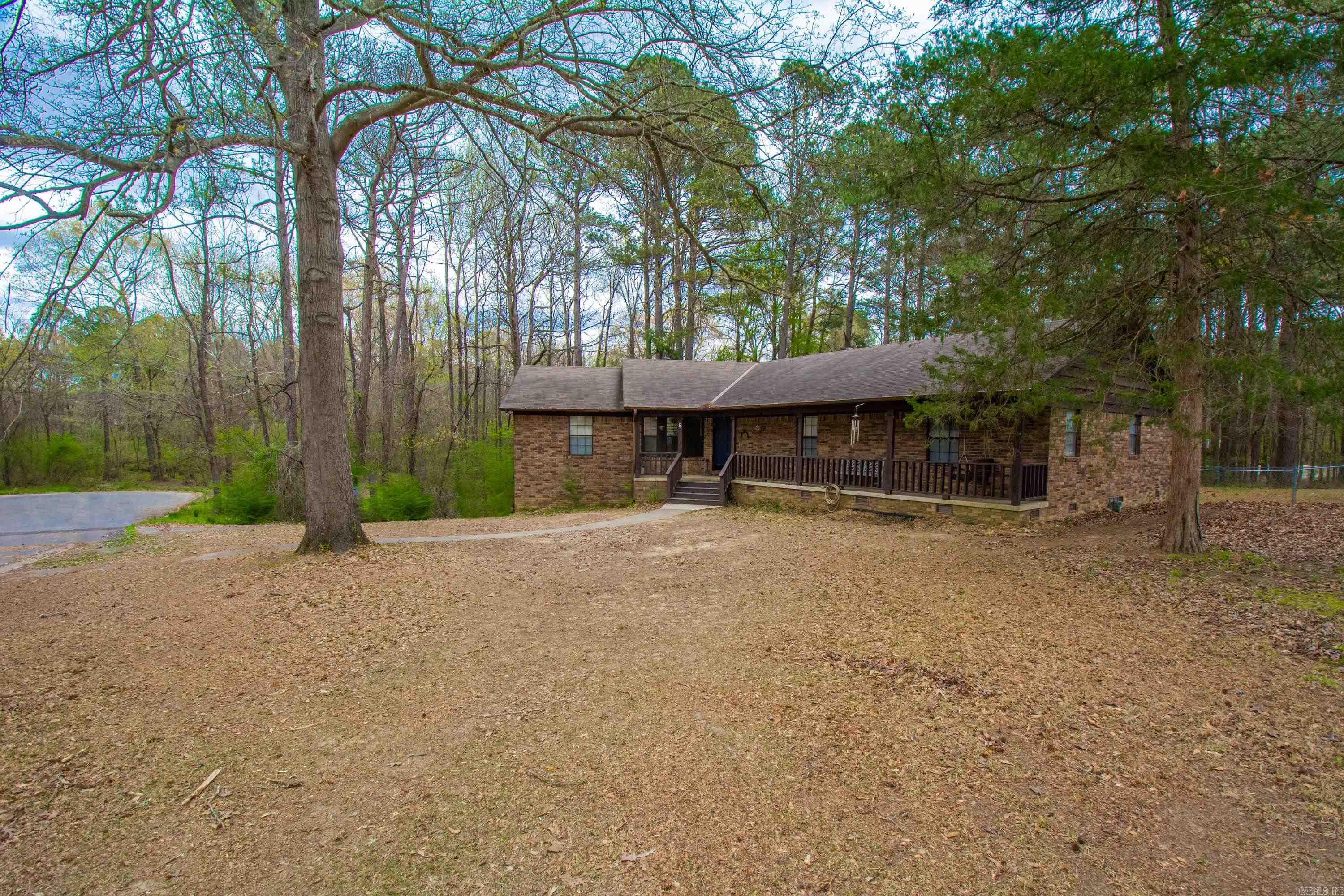 8 Parkview Drive  Bryant, AR
