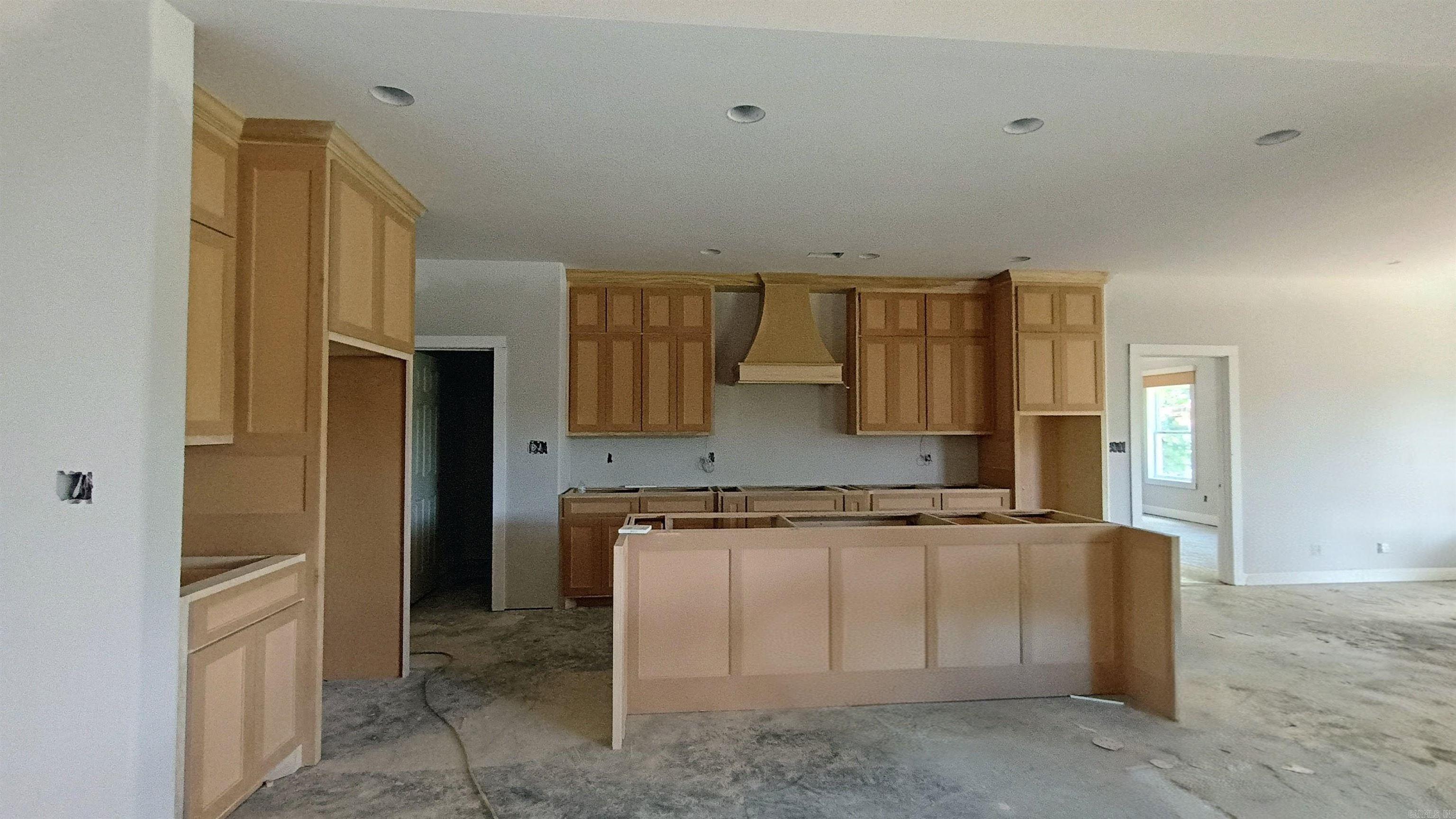215 Trabecca  Hot Springs, AR