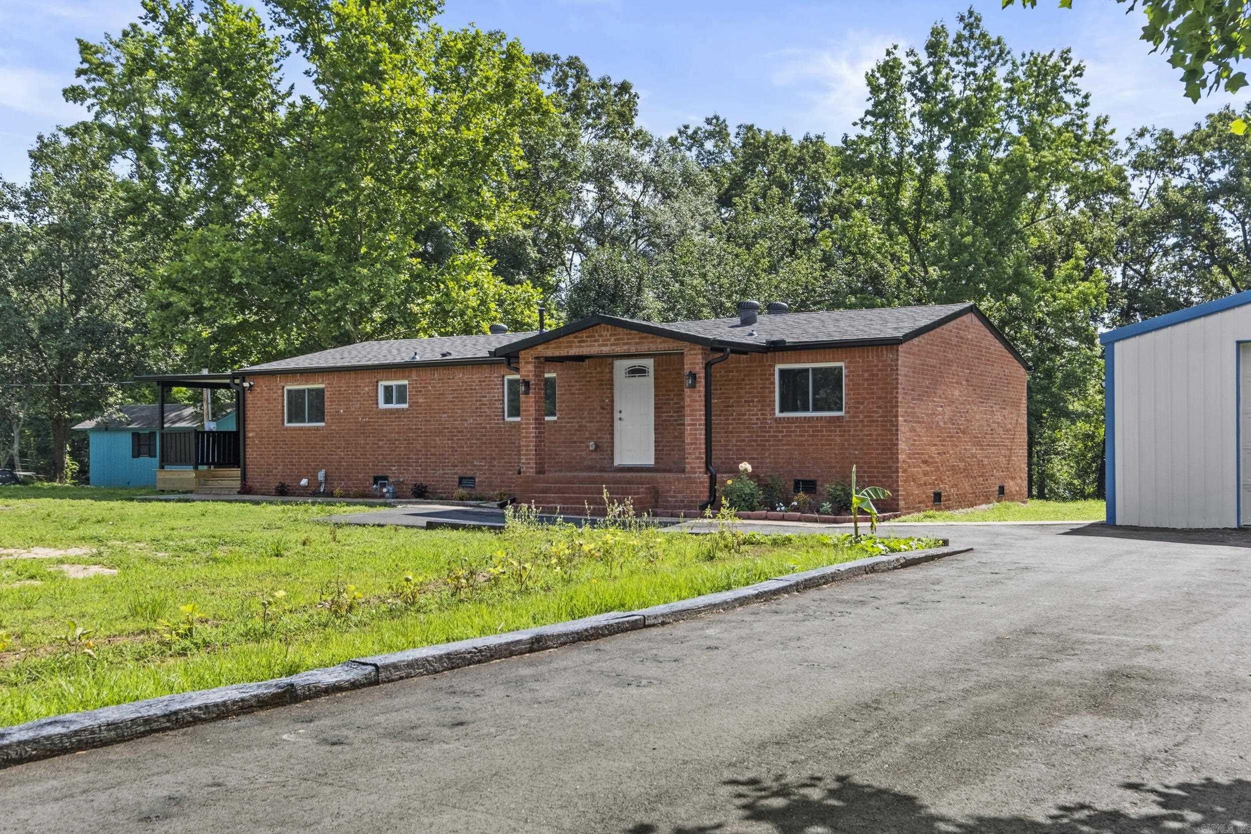 18820 Honeysuckle  Little Rock, AR