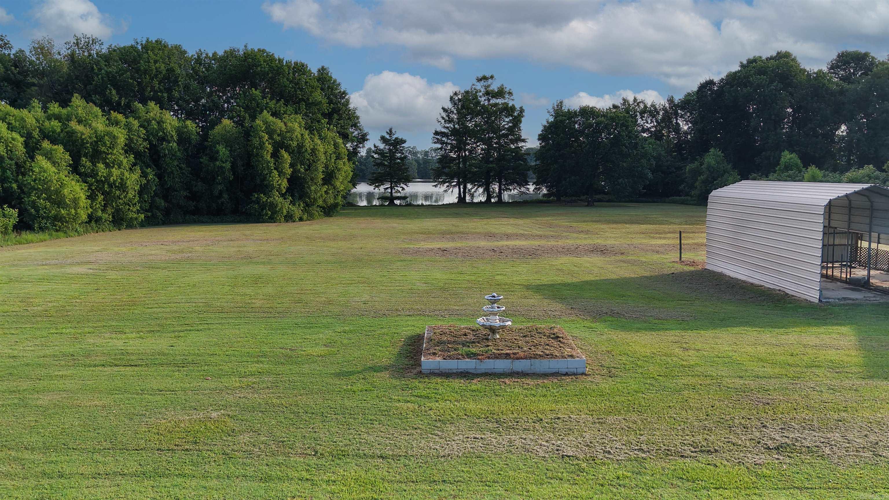9106 E Swan Lake RD  Altheimer, AR