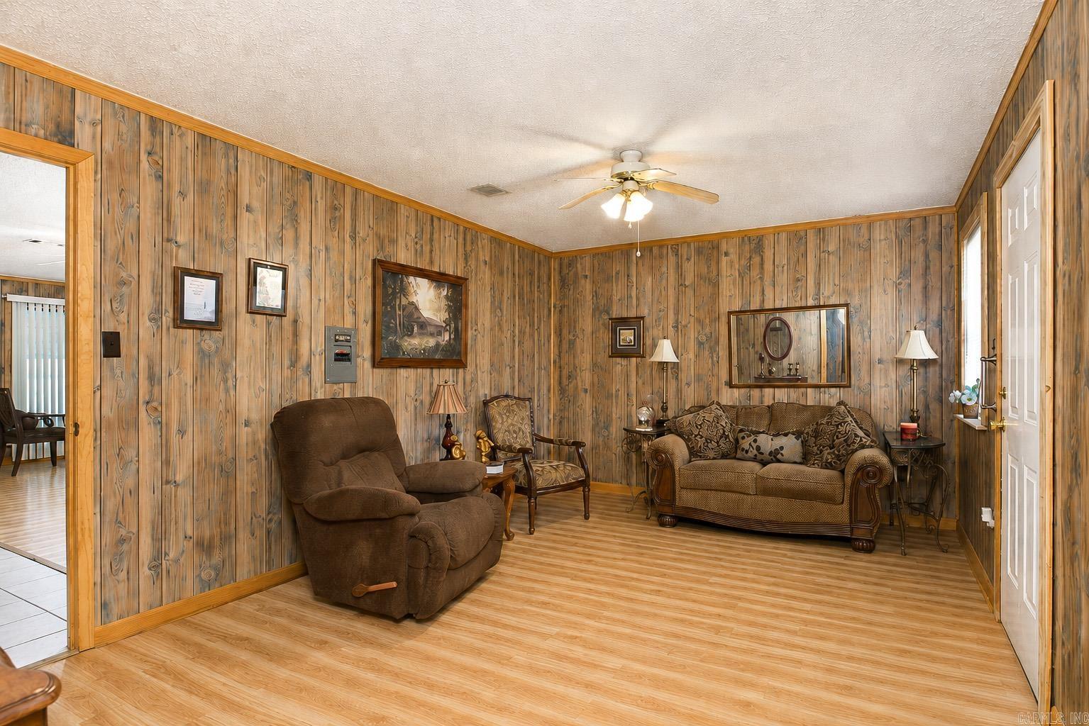 9106 E Swan Lake RD  Altheimer, AR