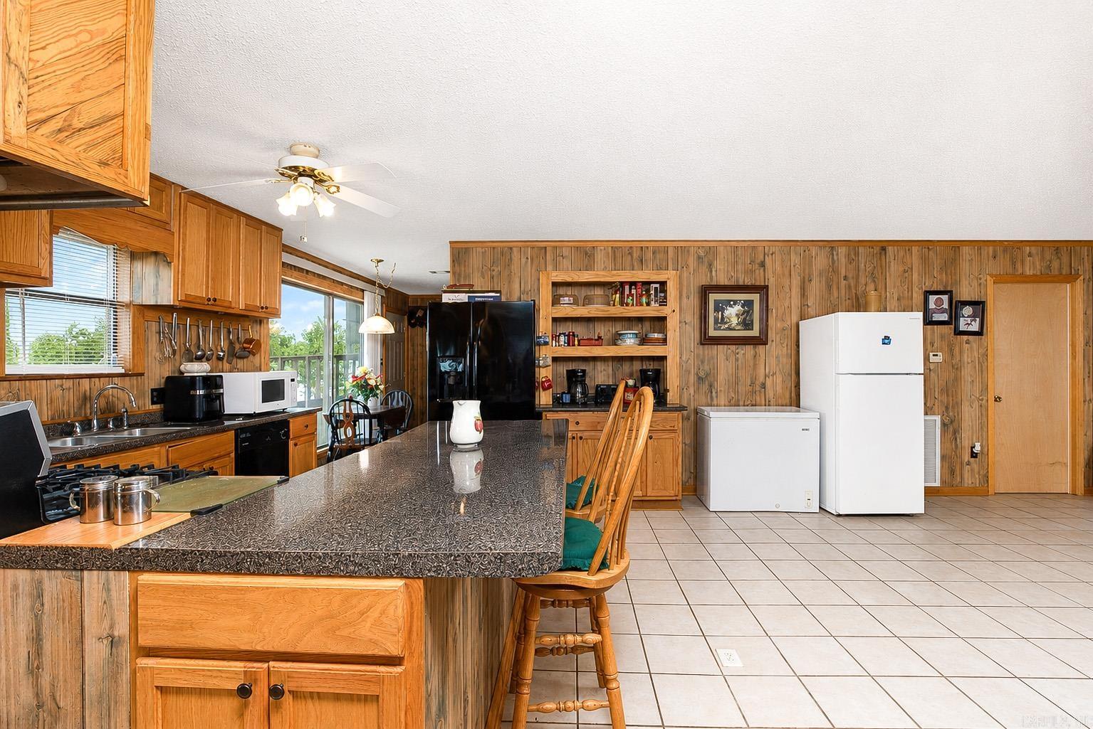 9106 E Swan Lake RD  Altheimer, AR
