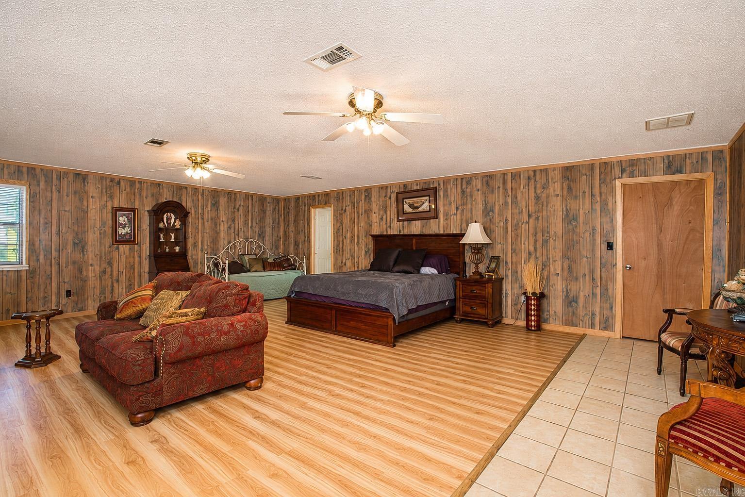 9106 E Swan Lake RD  Altheimer, AR