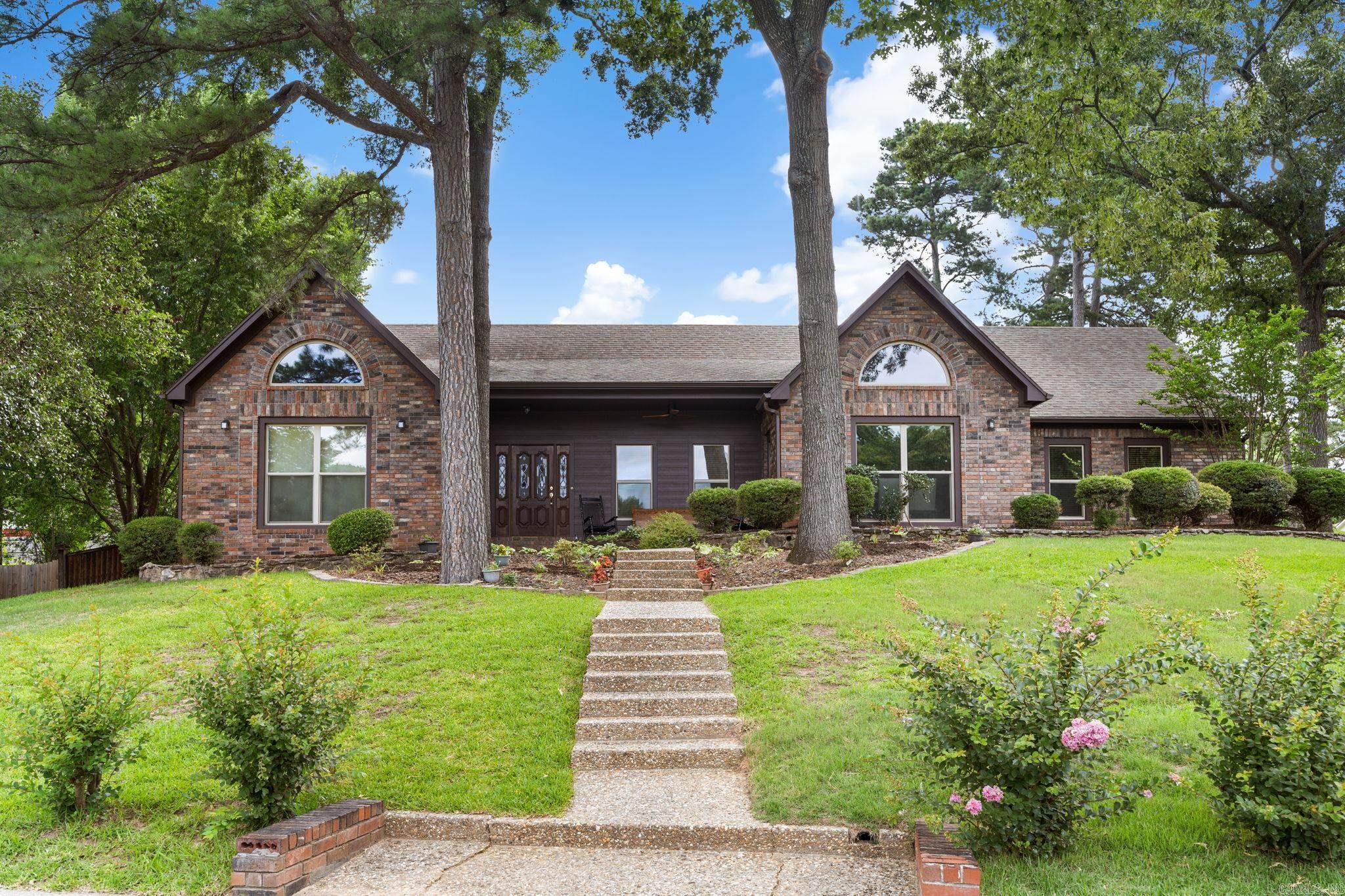 5 Breezewood Cove  Maumelle, AR