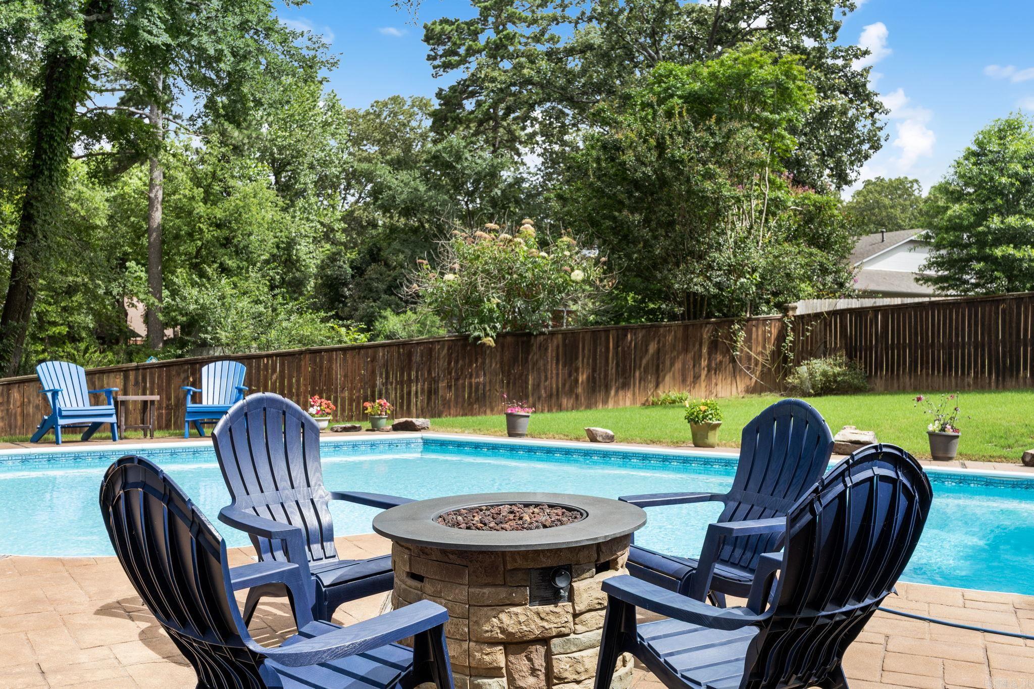5 Breezewood Cove  Maumelle, AR