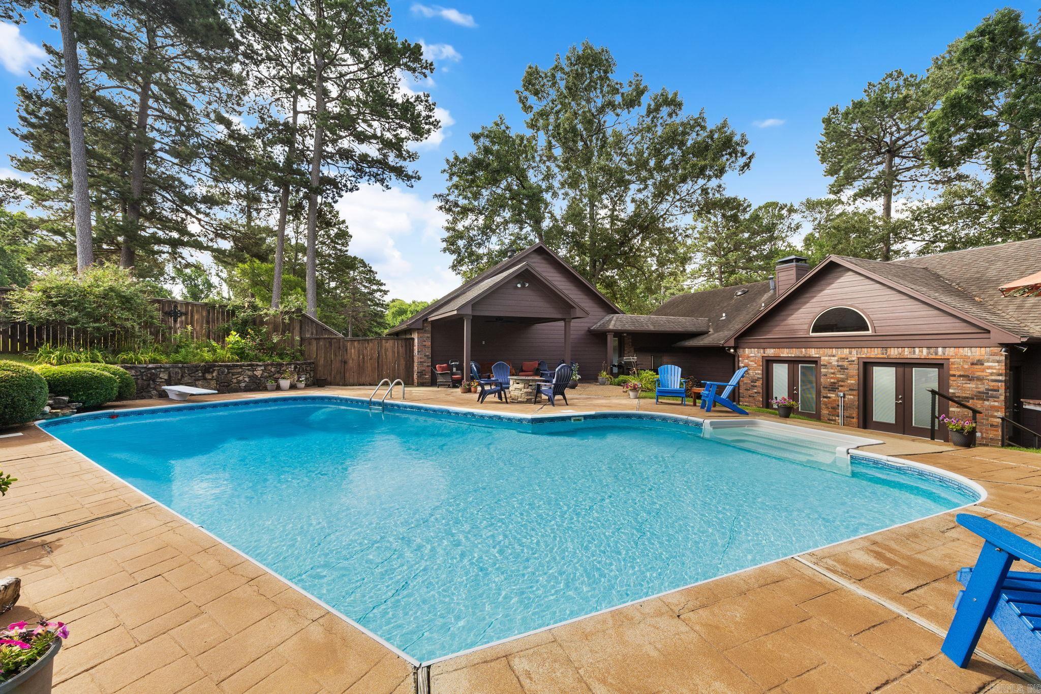 5 Breezewood Cove  Maumelle, AR