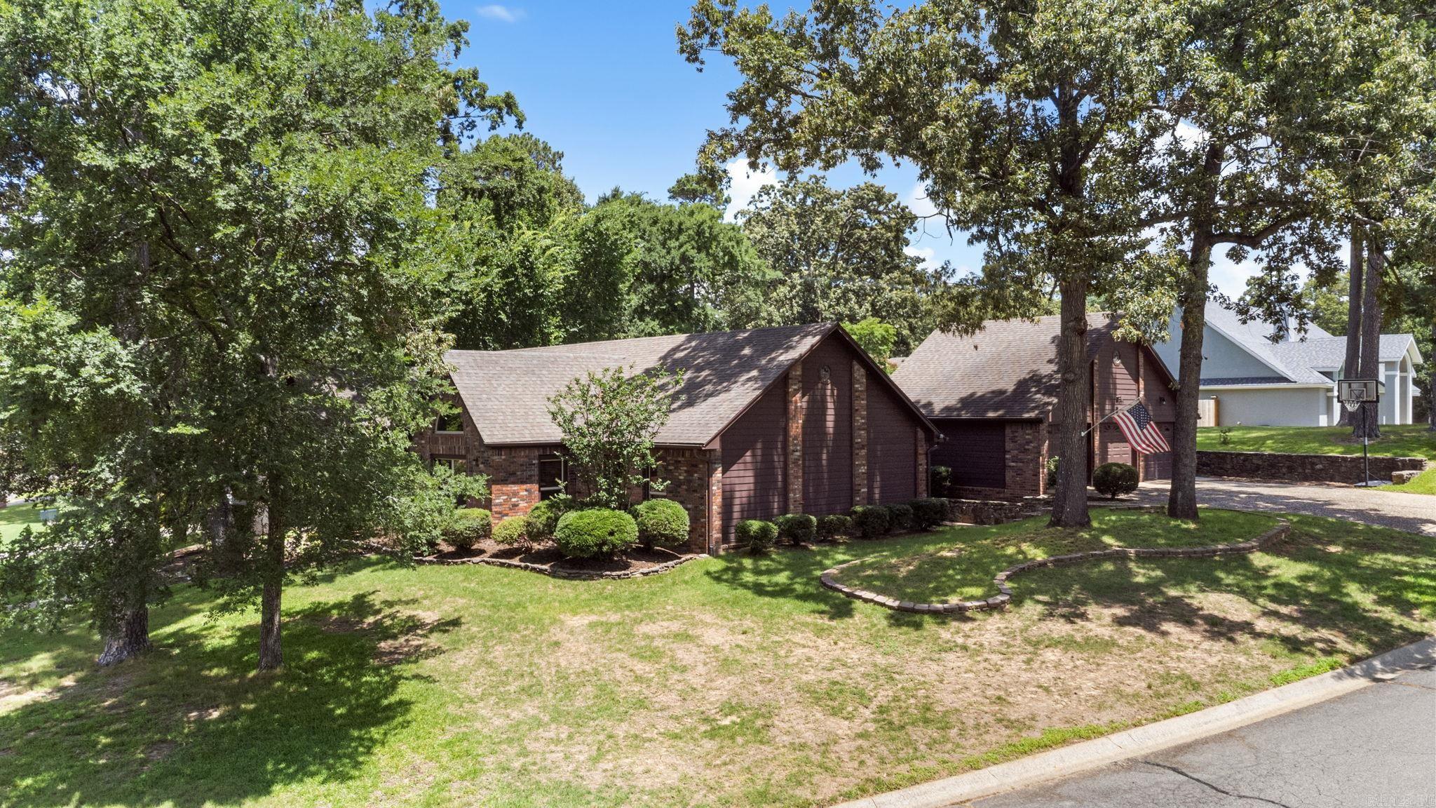 5 Breezewood Cove  Maumelle, AR