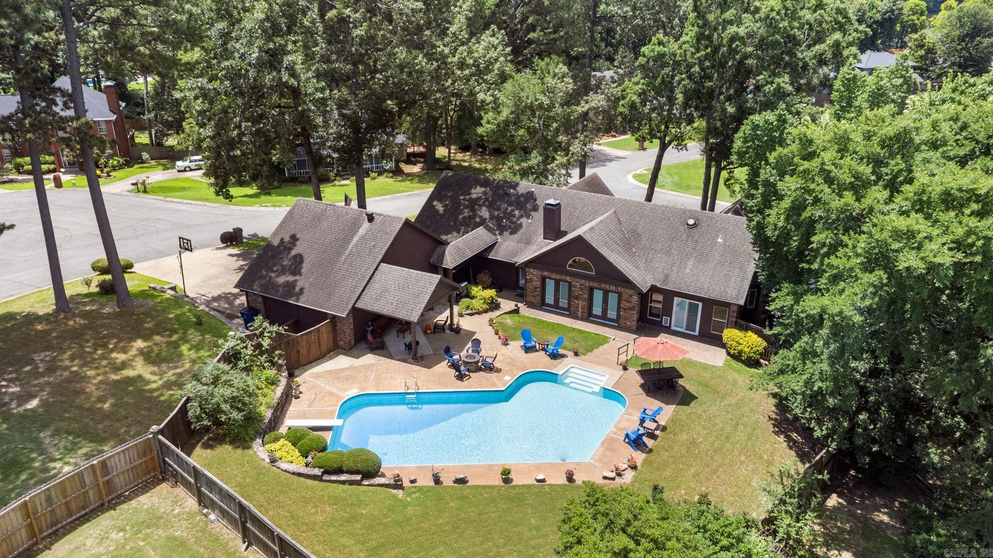 5 Breezewood Cove  Maumelle, AR