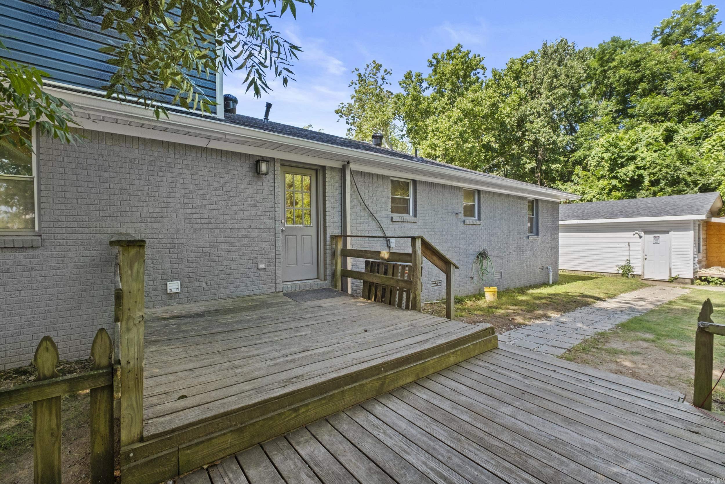 108 N Linden  Cabot, AR