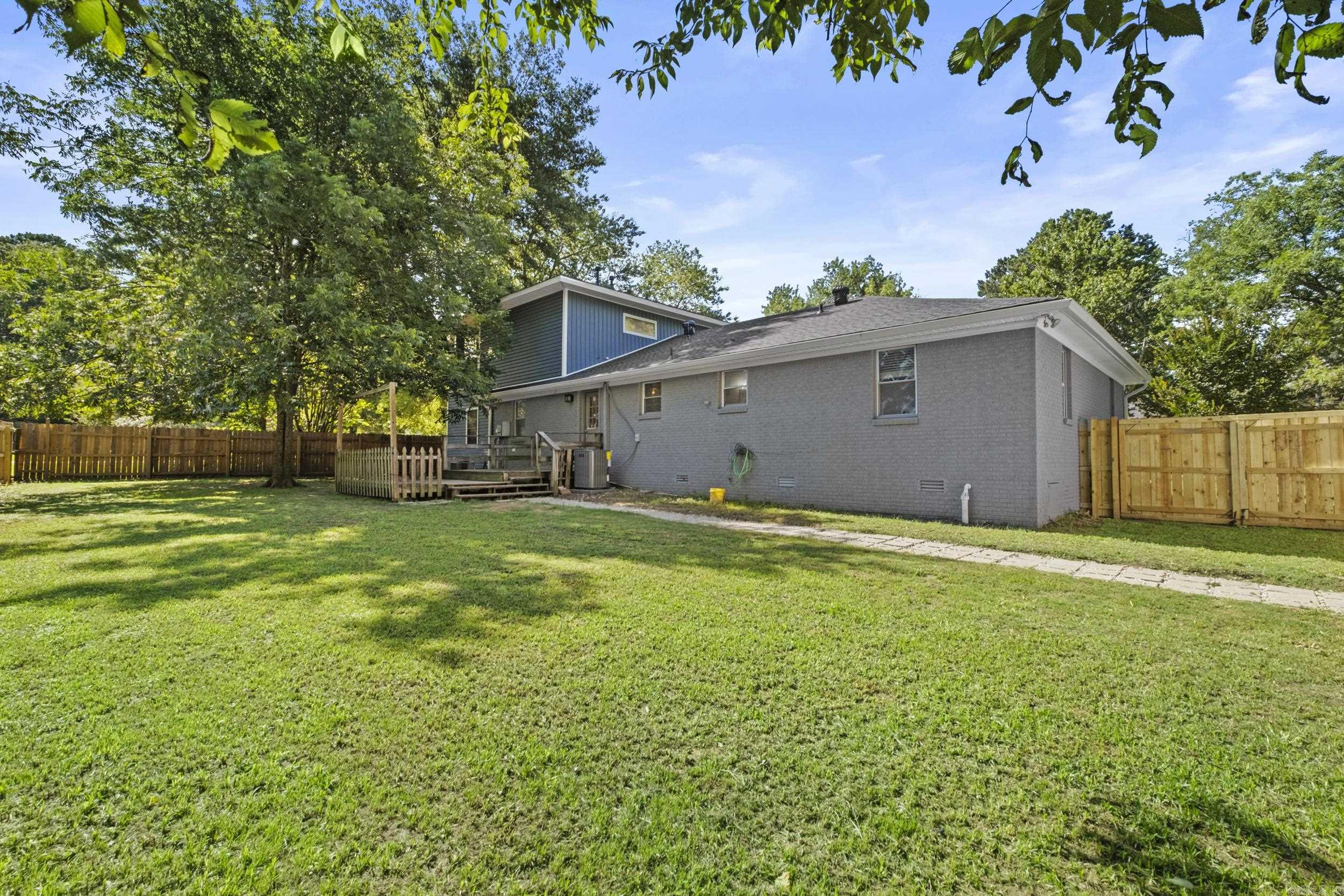 108 N Linden  Cabot, AR