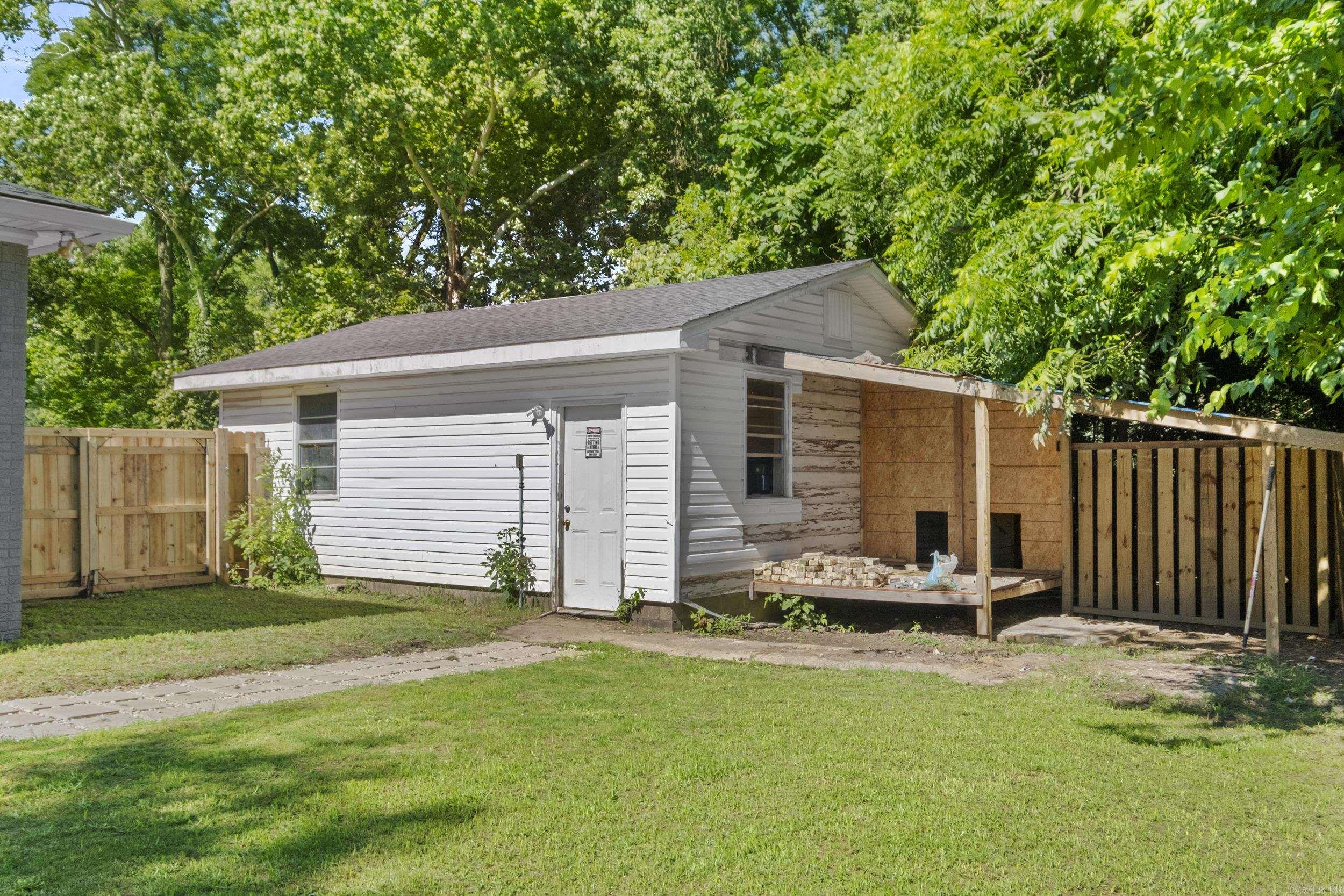 108 N Linden  Cabot, AR