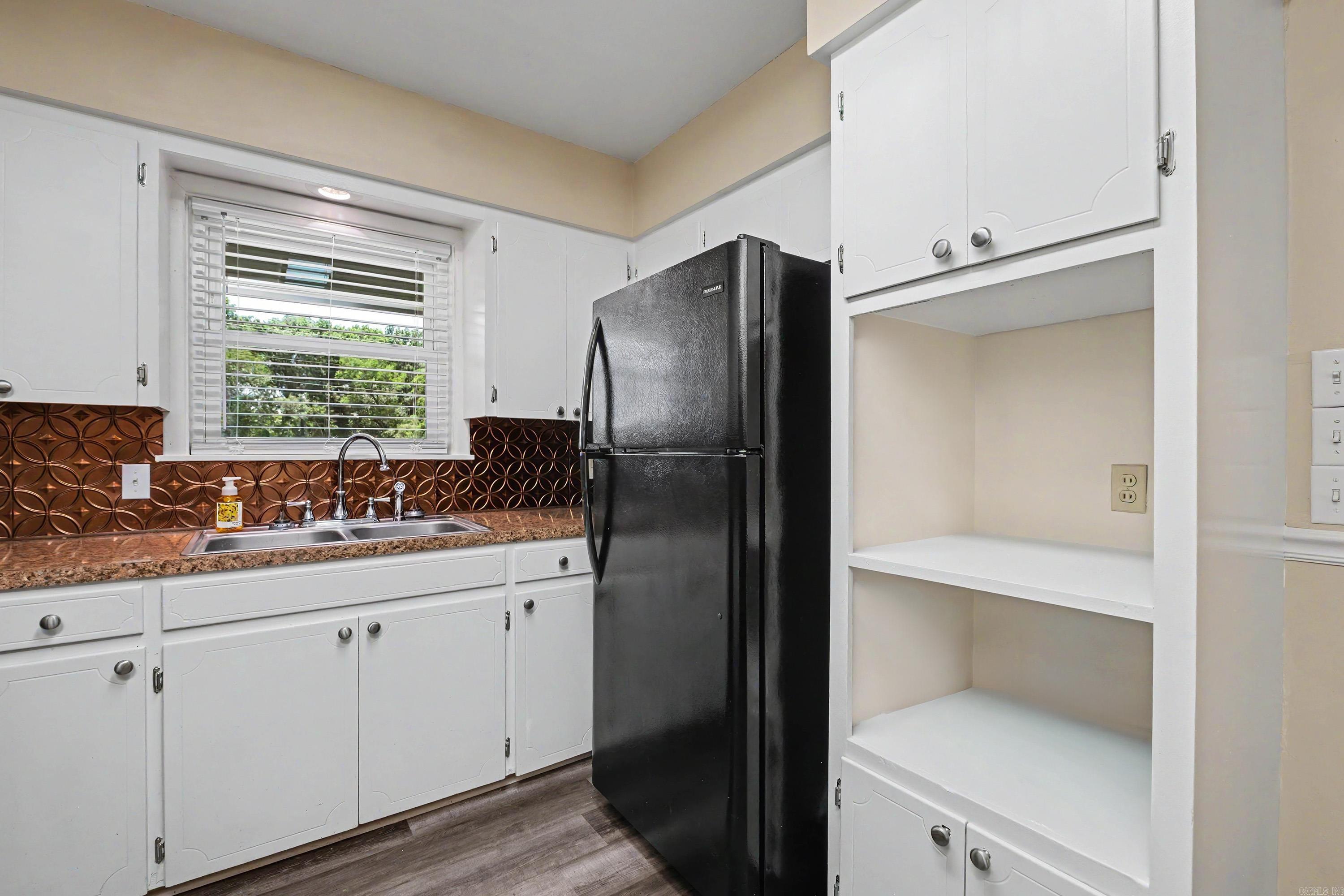 48 E Main  Greenbrier, AR