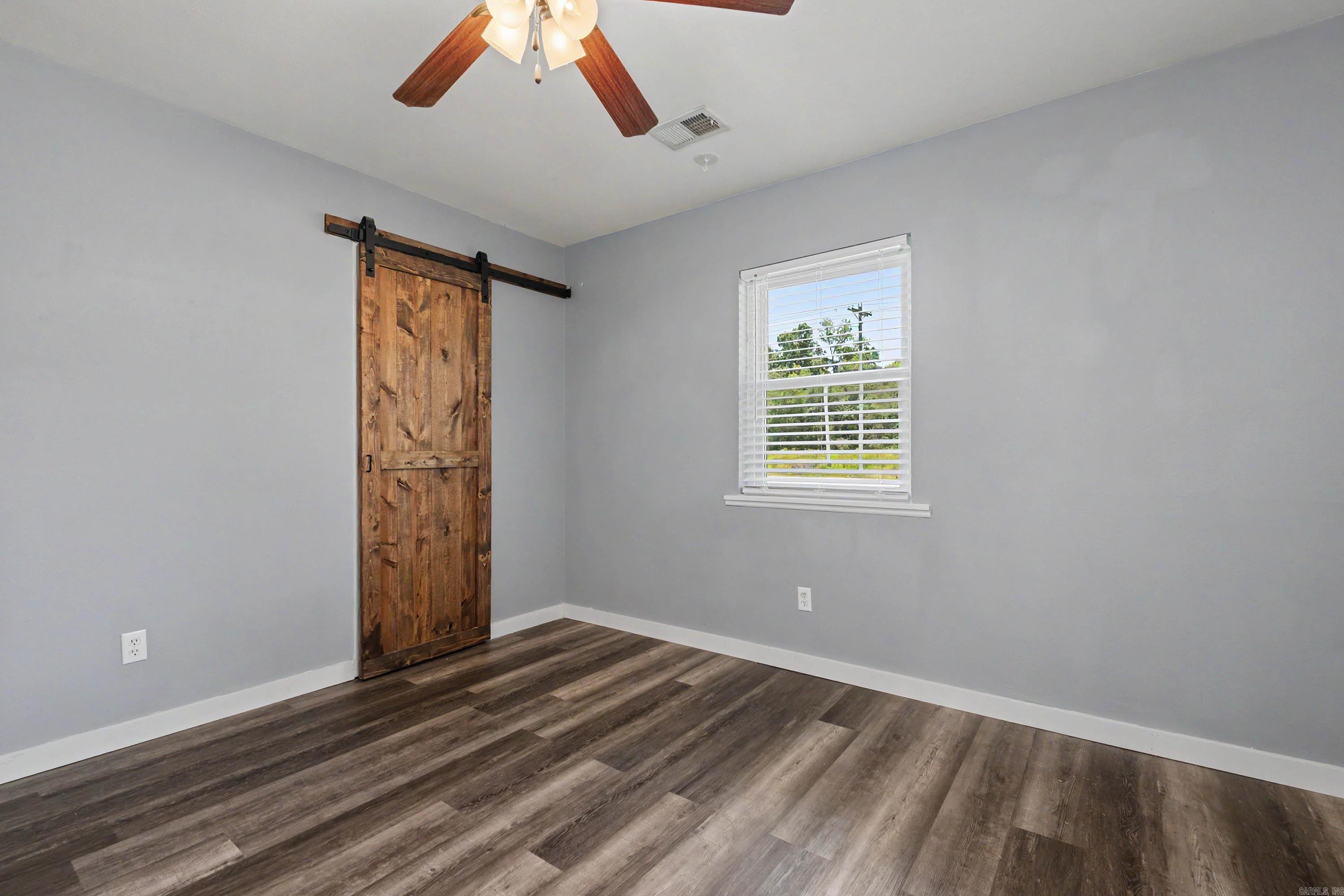 48 E Main  Greenbrier, AR