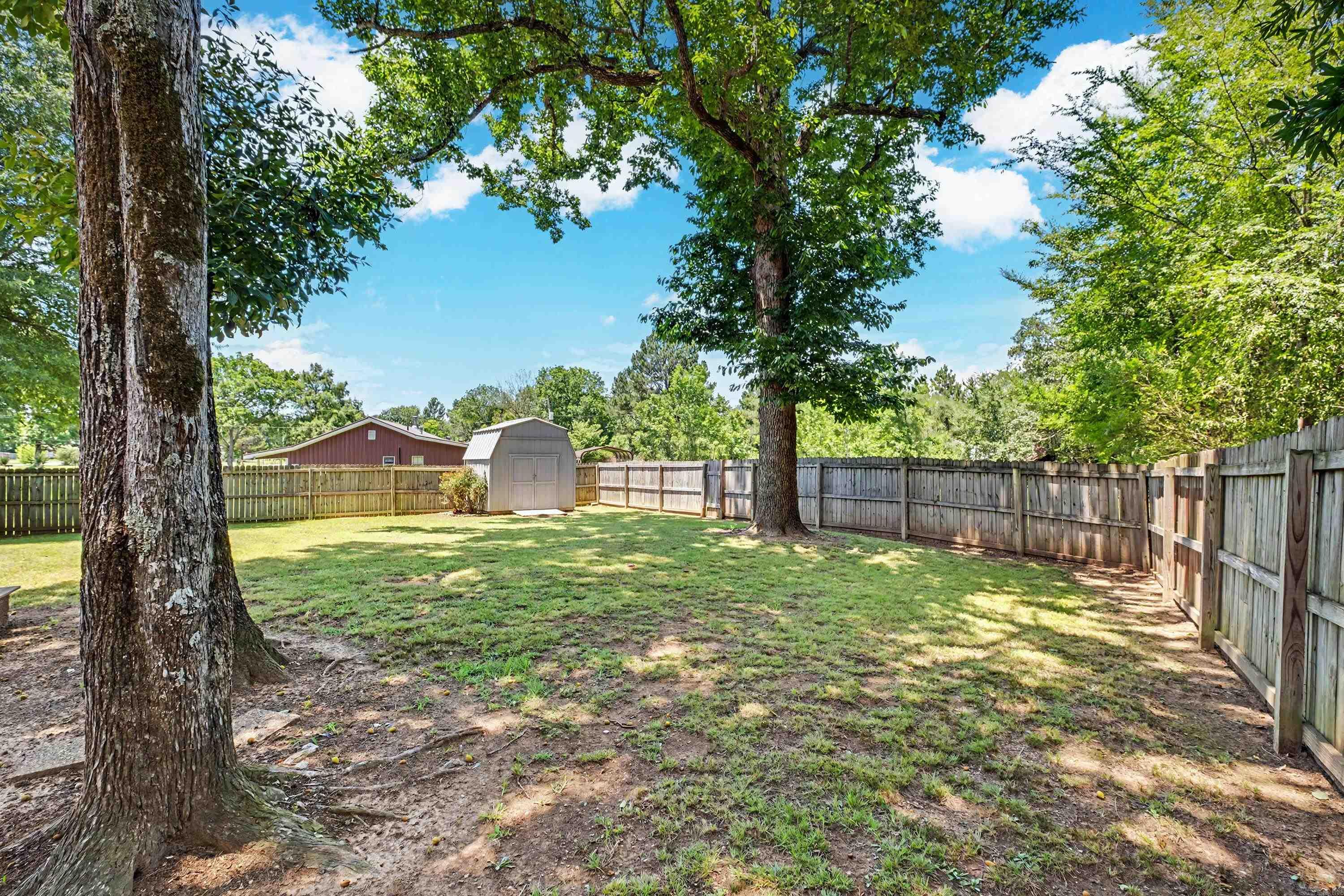 48 E Main  Greenbrier, AR