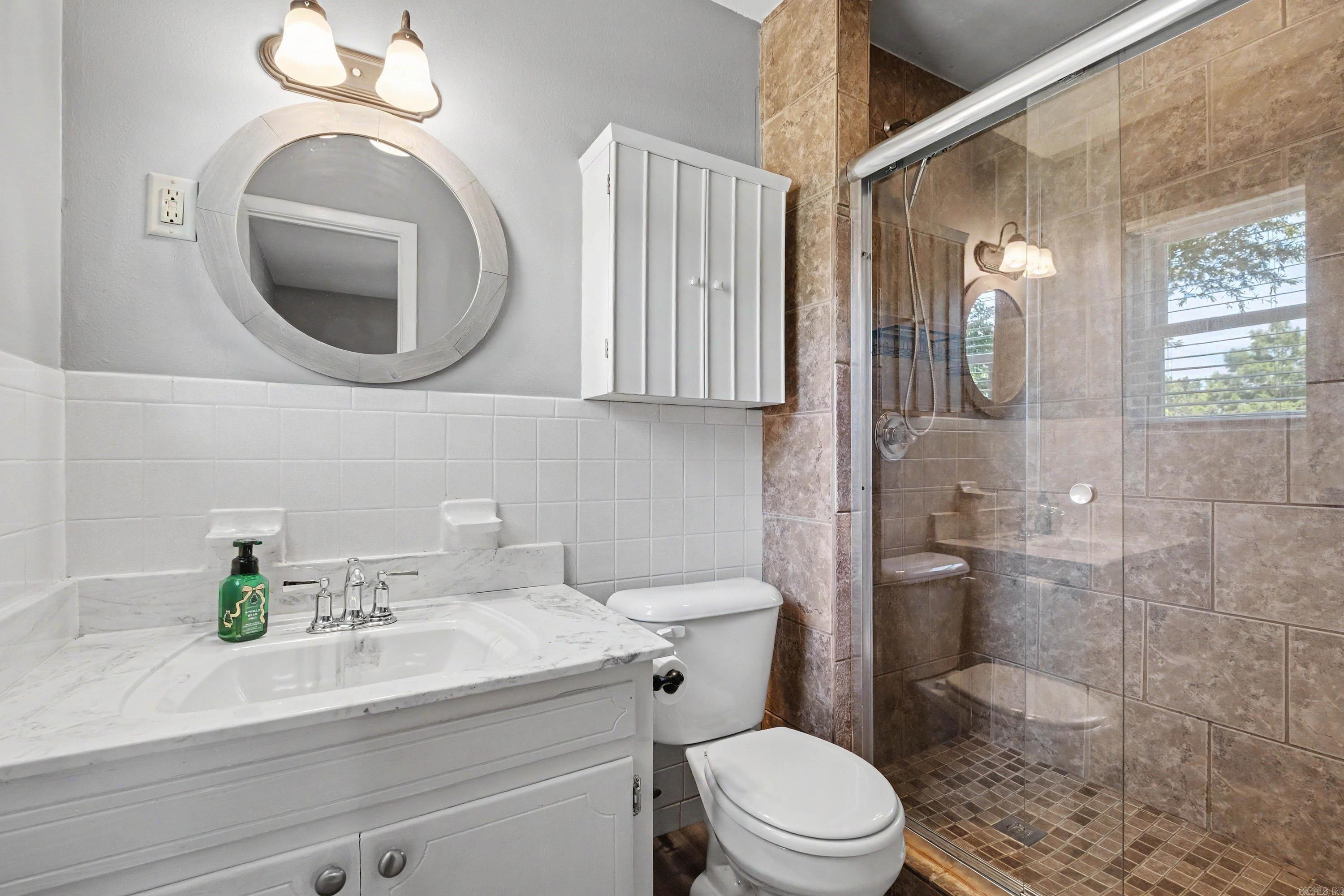48 E Main  Greenbrier, AR