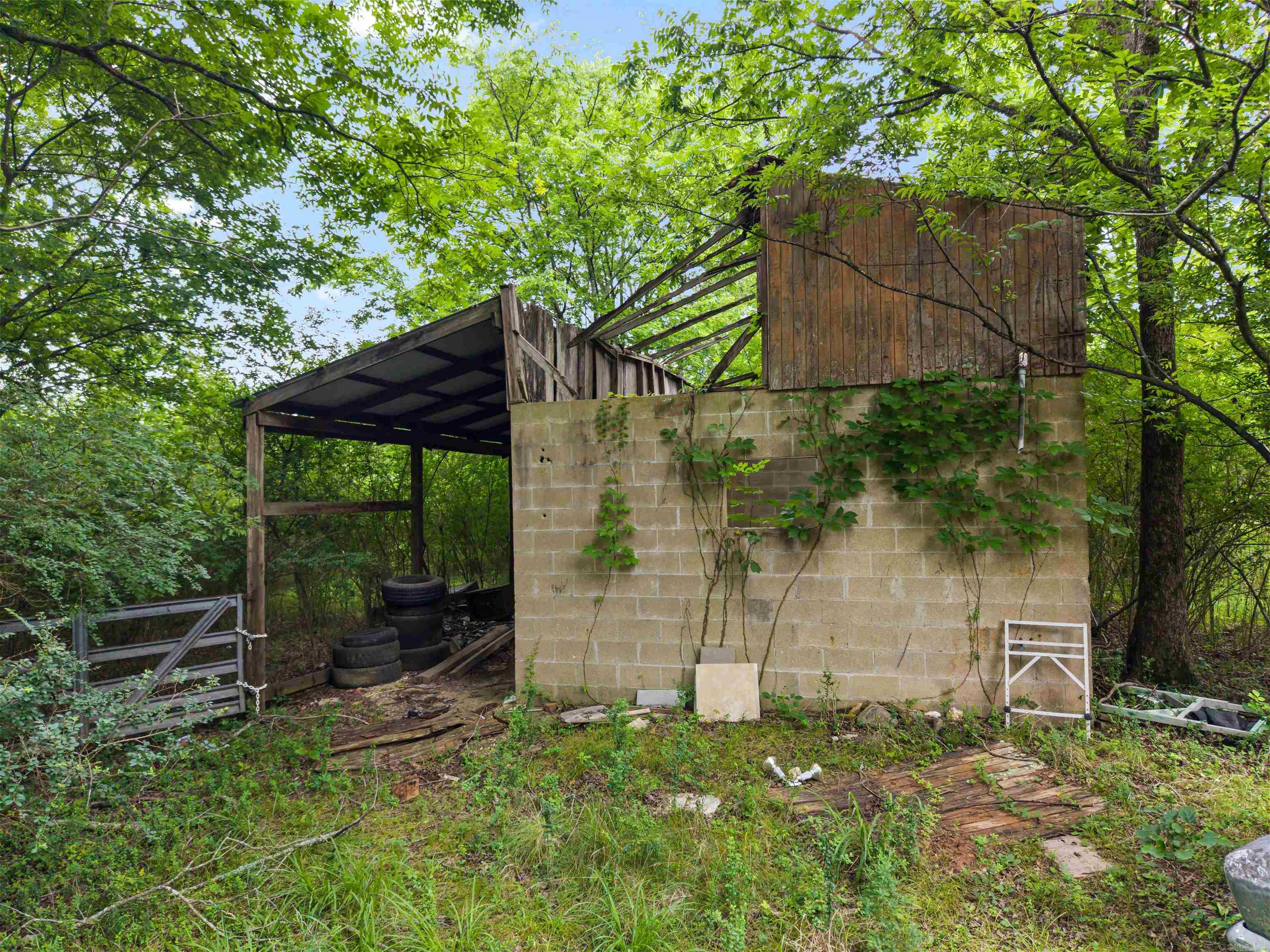 977 Wildcat  Hot Springs, AR
