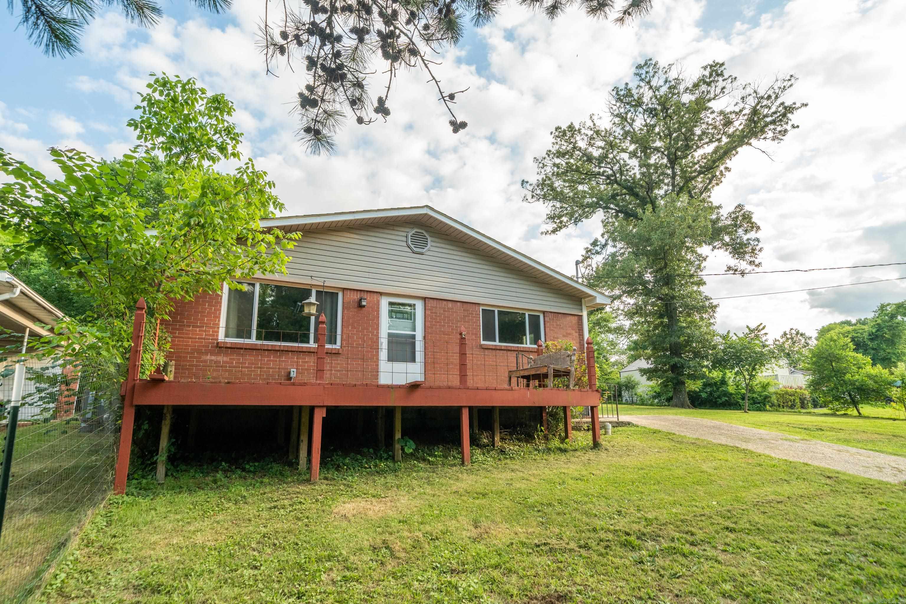 519 Hollywood  Hot Springs, AR