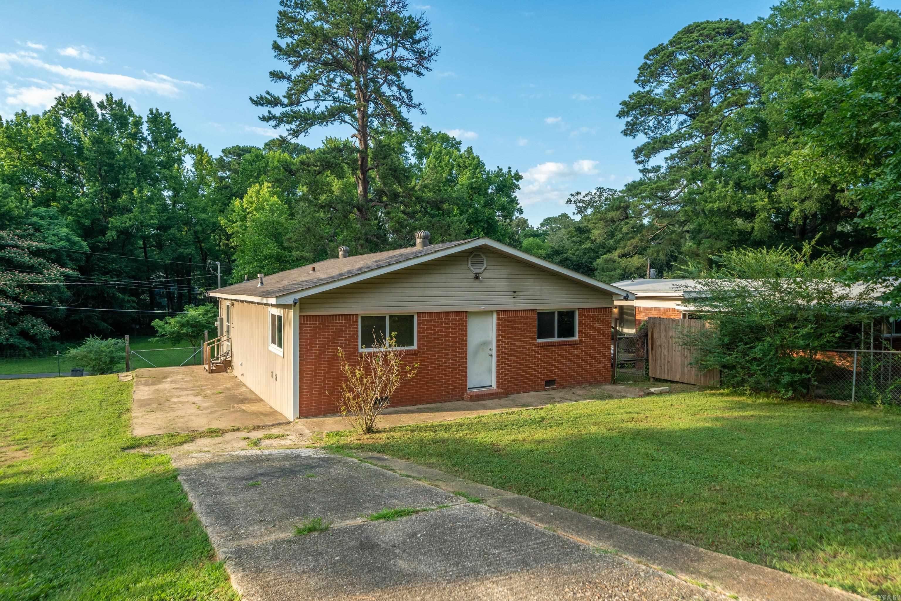 519 Hollywood  Hot Springs, AR