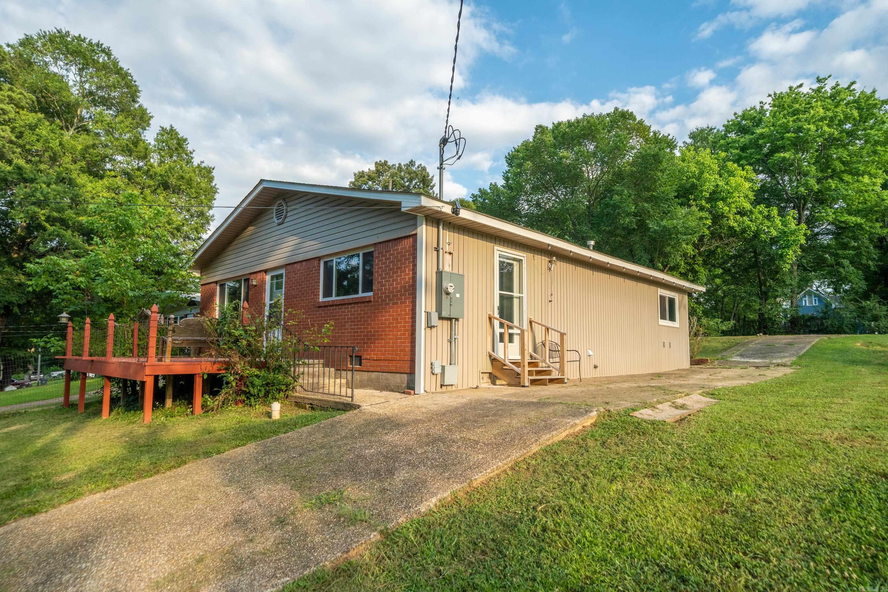 519 Hollywood  Hot Springs, AR