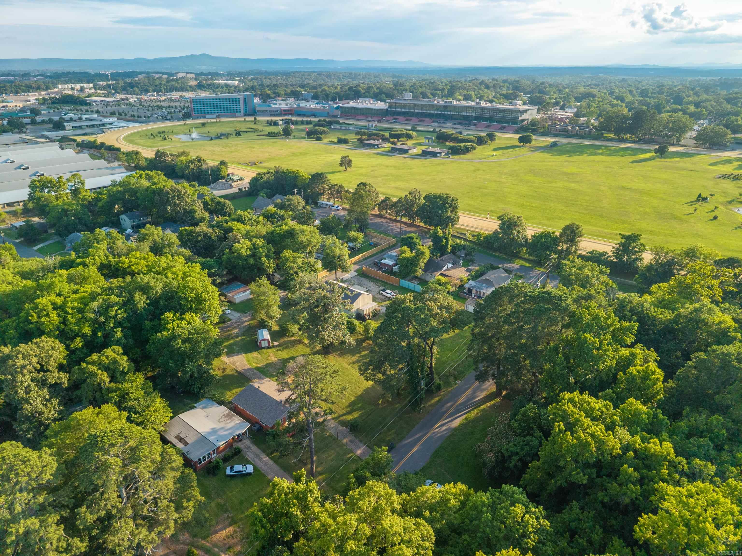 519 Hollywood  Hot Springs, AR