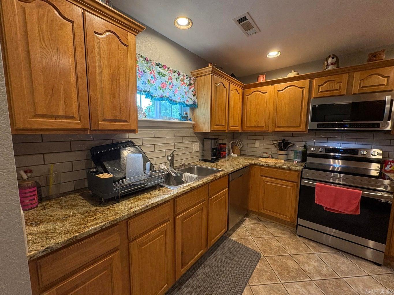 331 S Johnson  Gassville, AR