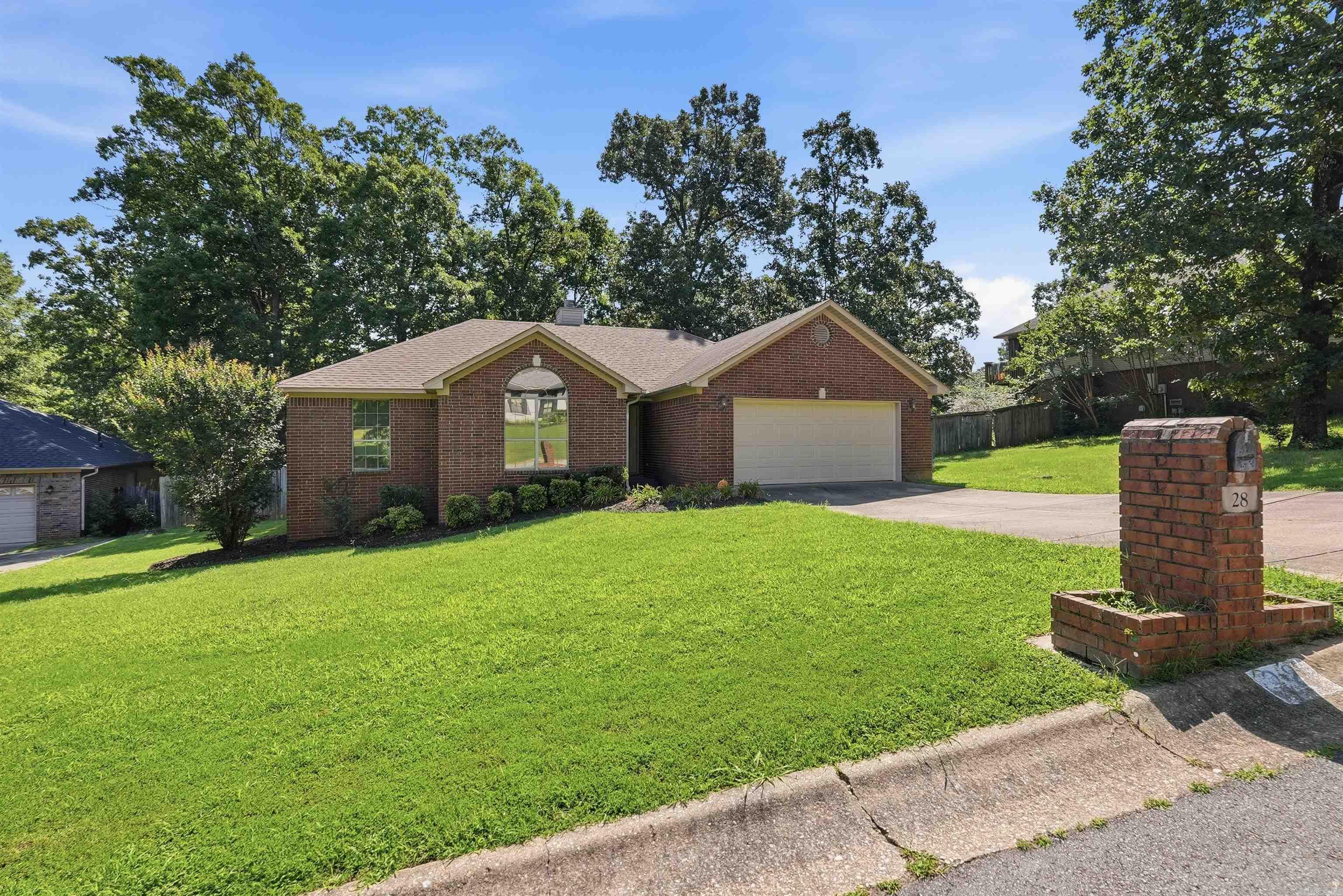 28 Hudson Bay  Maumelle, AR