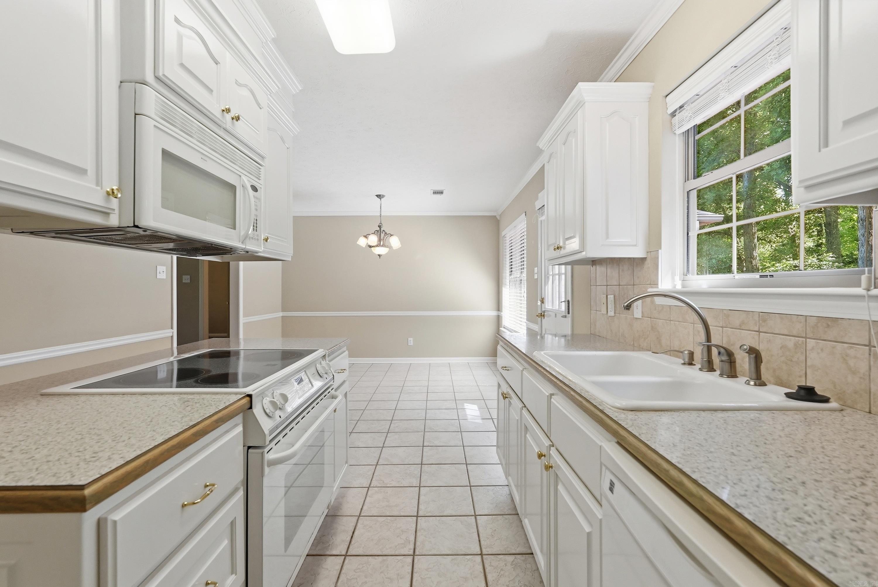 28 Hudson Bay  Maumelle, AR