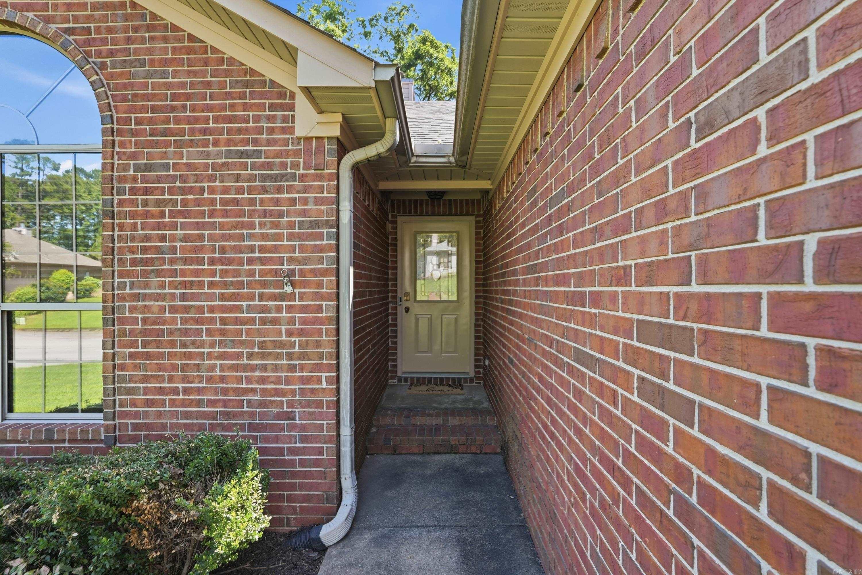 28 Hudson Bay  Maumelle, AR