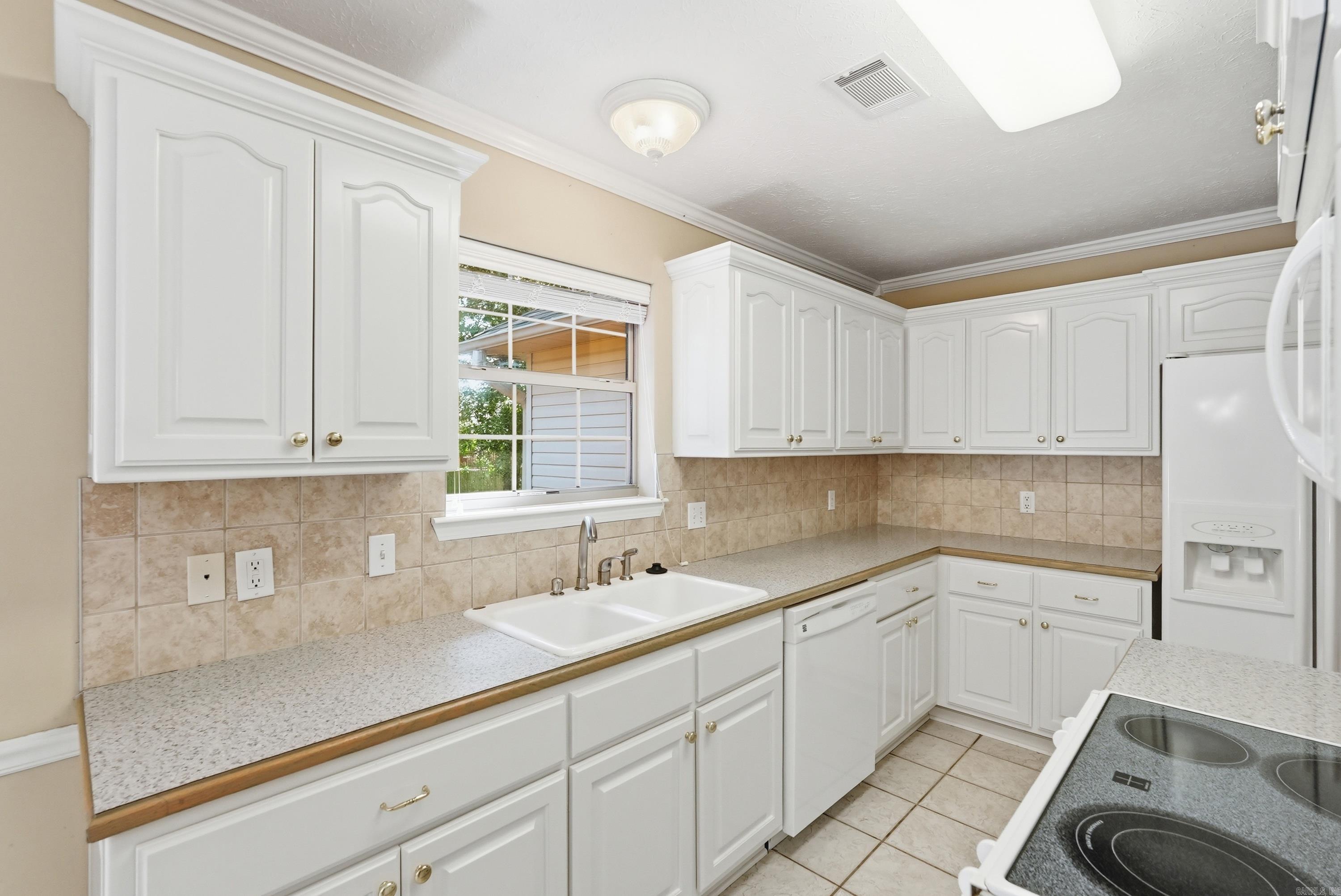28 Hudson Bay  Maumelle, AR