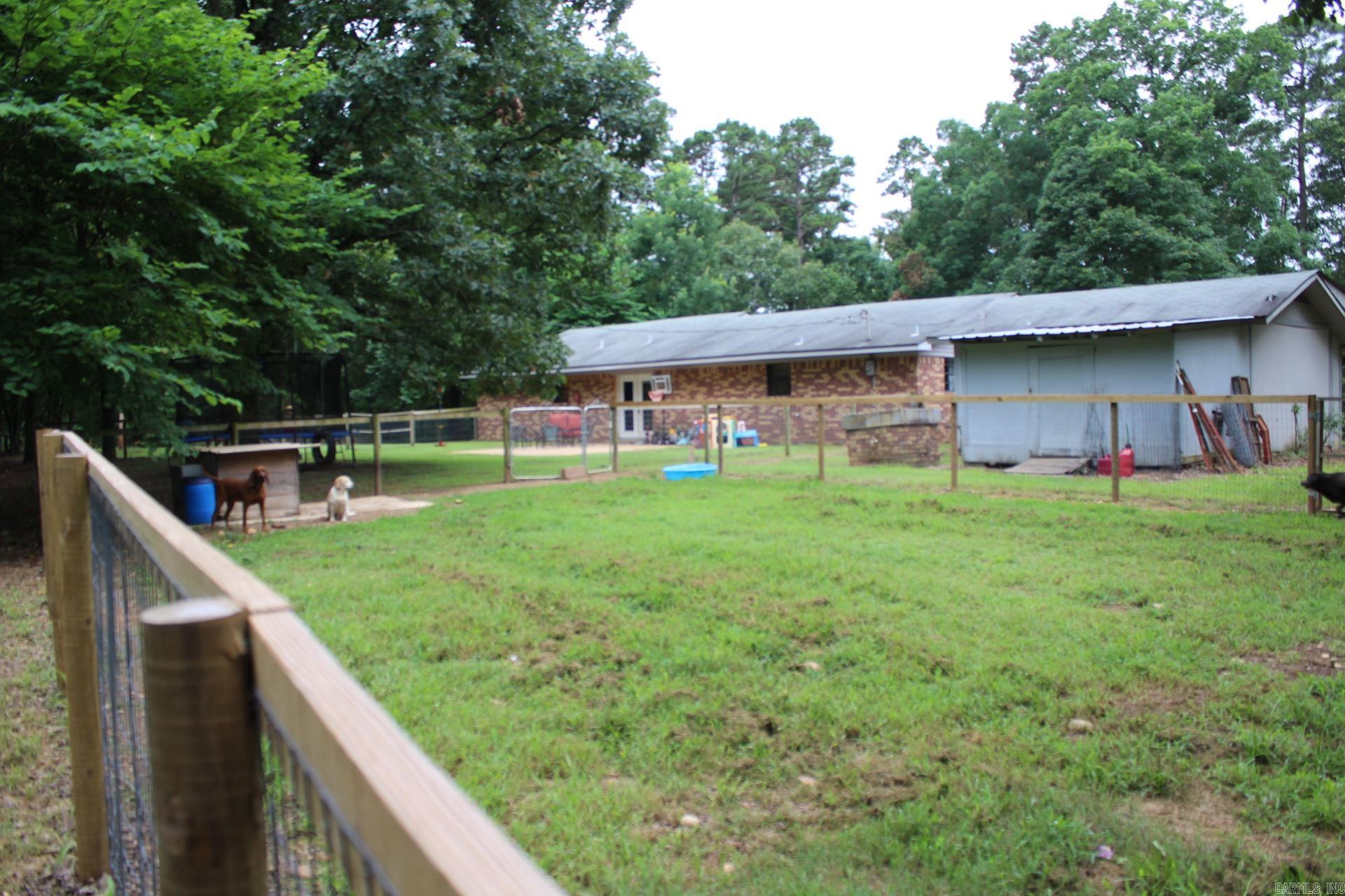 1924 Mt. Pleasant Dr.  Nashville, AR