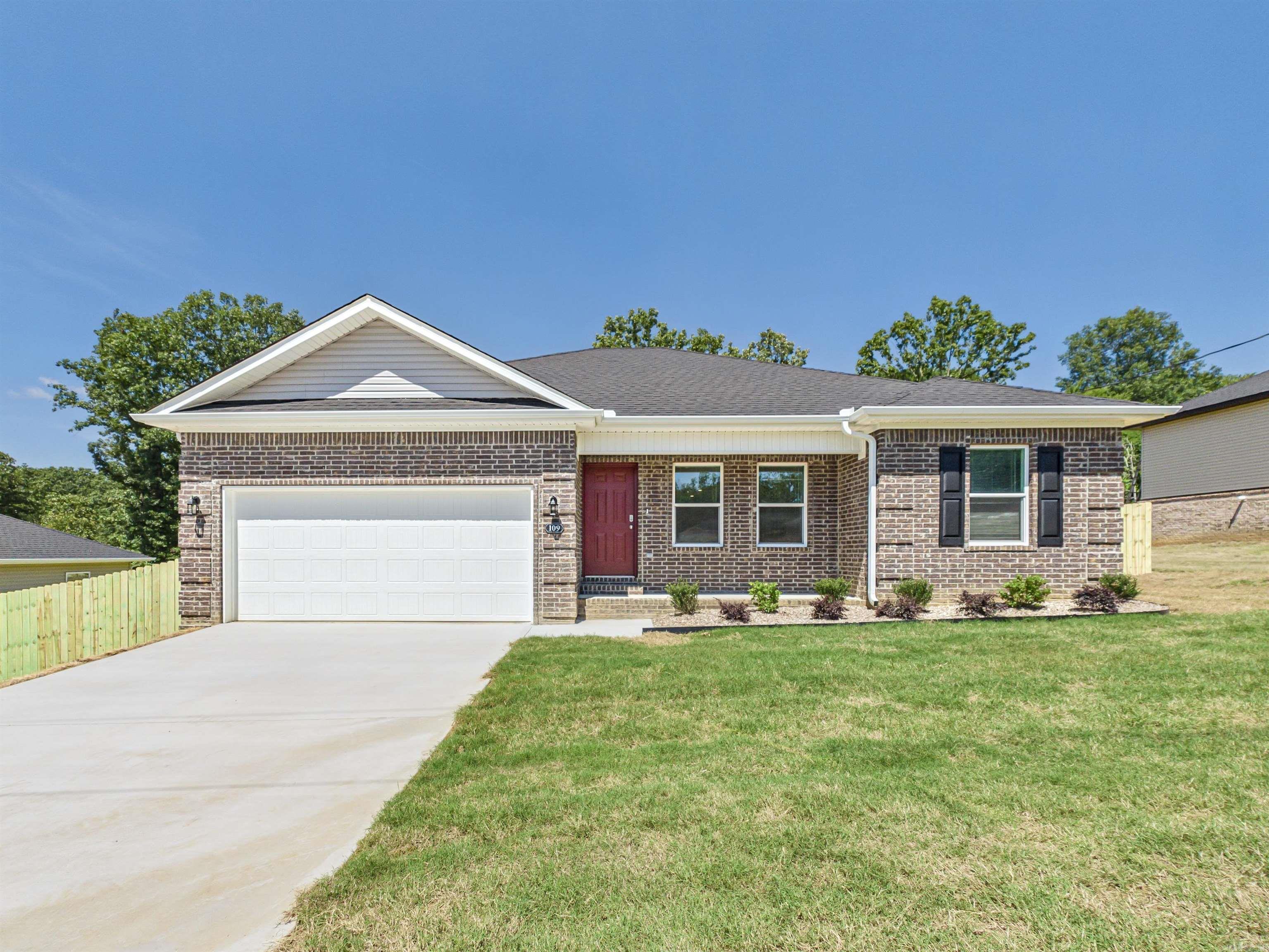 109 Coal Mountain Rd.  El Paso, AR