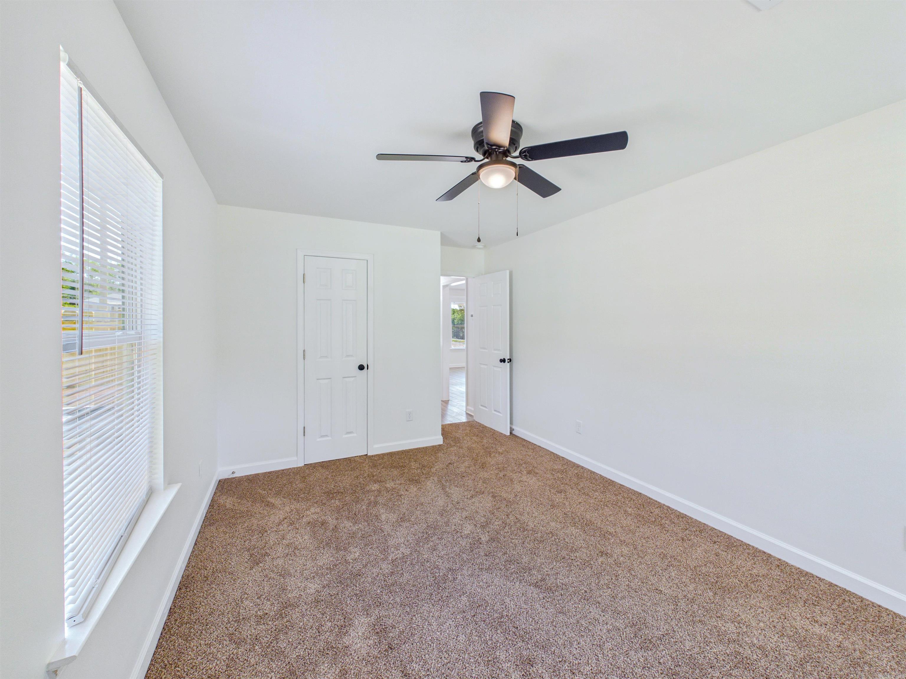 109 Coal Mountain Rd.  El Paso, AR