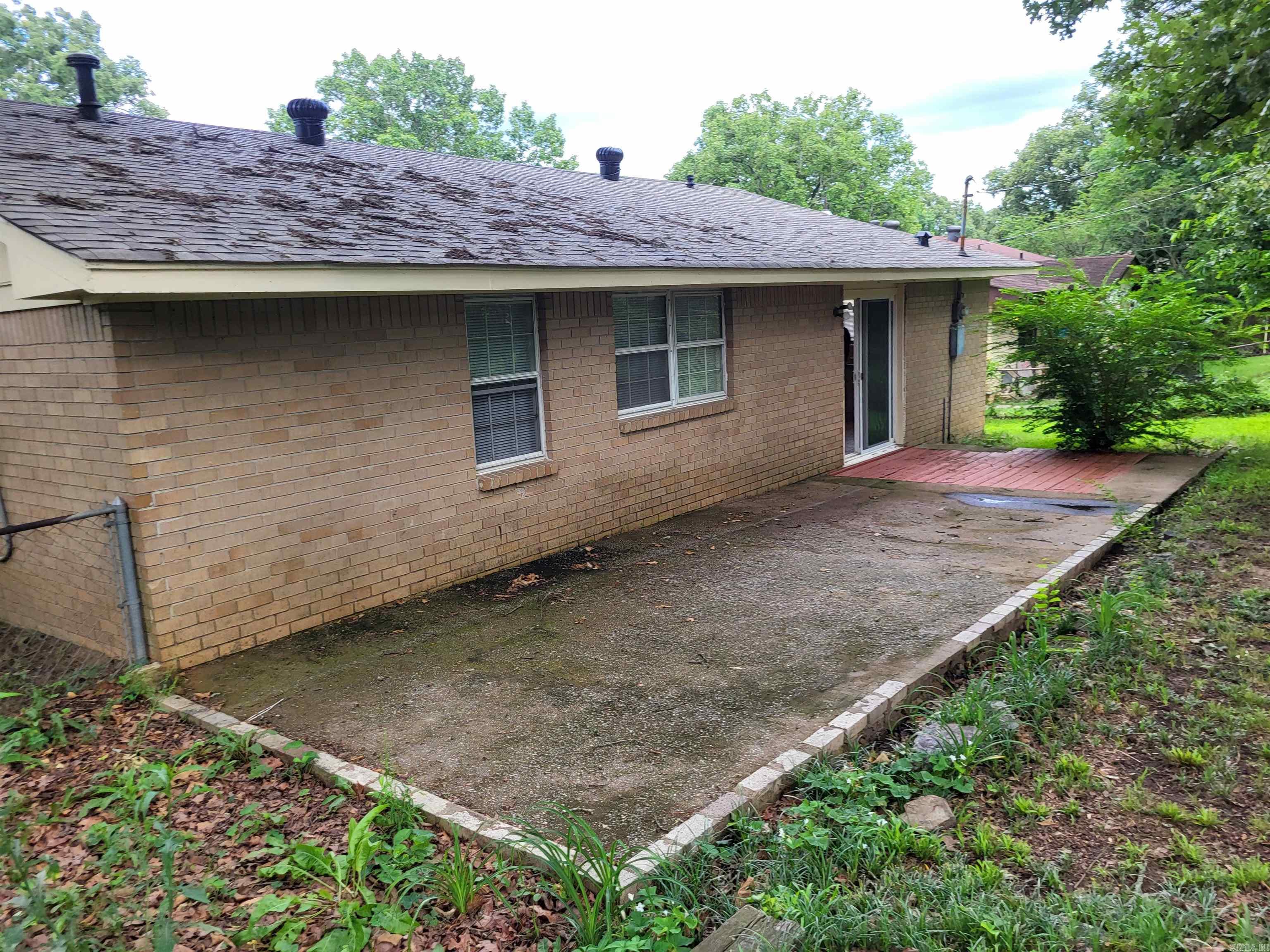 9105 Peach Tree  Sherwood, AR