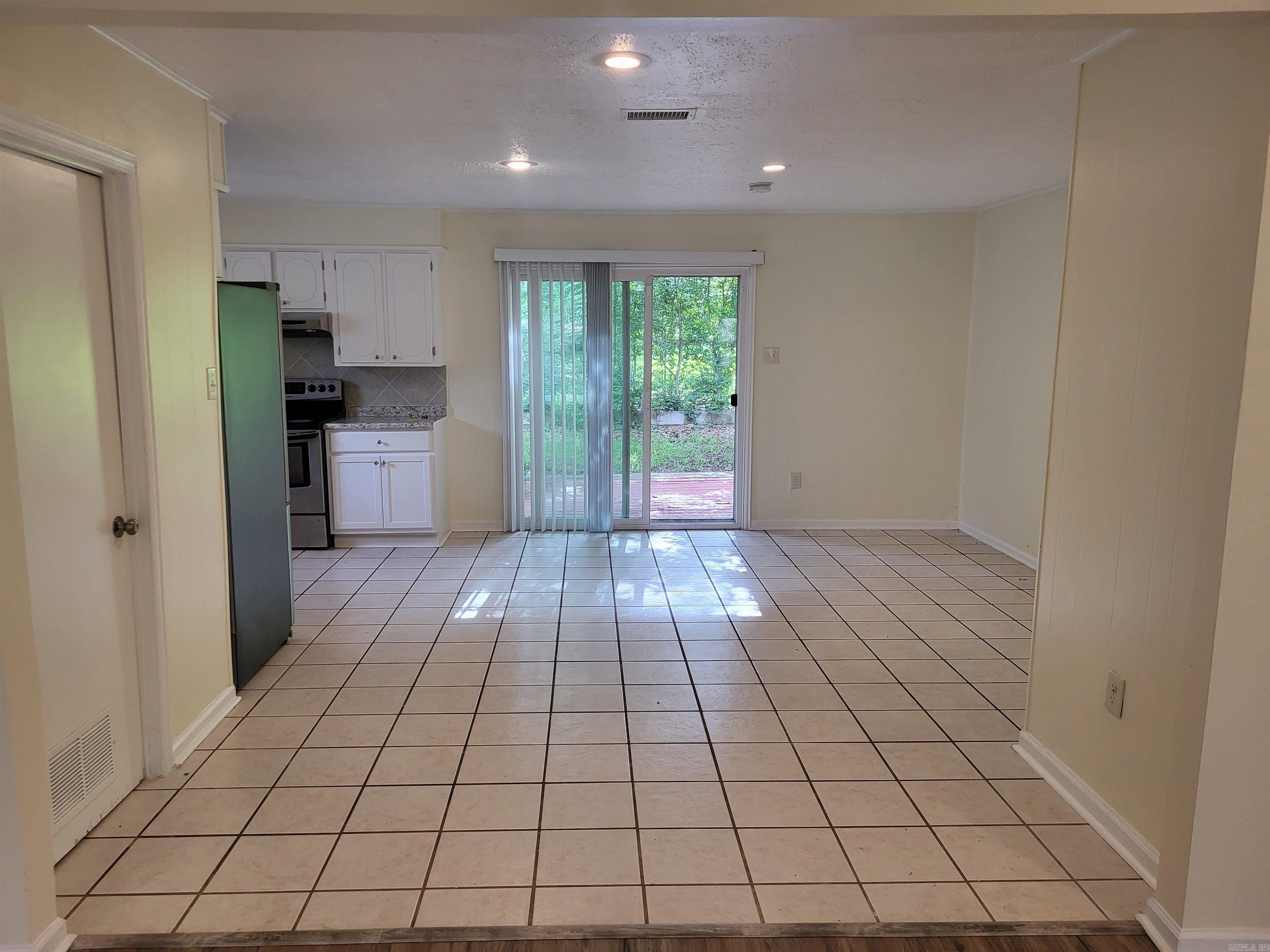 9105 Peach Tree  Sherwood, AR
