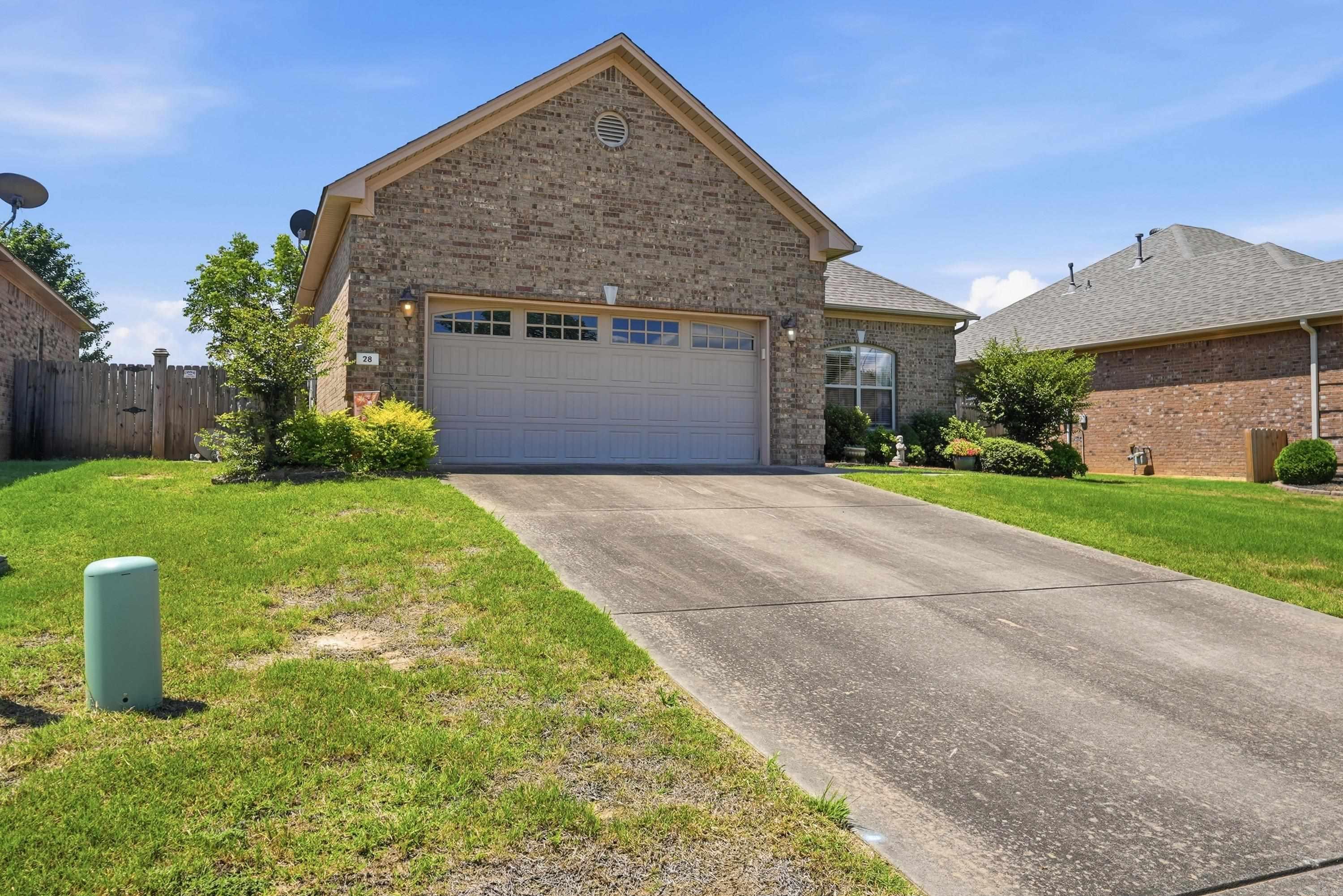 28 Oak Tree  Conway, AR