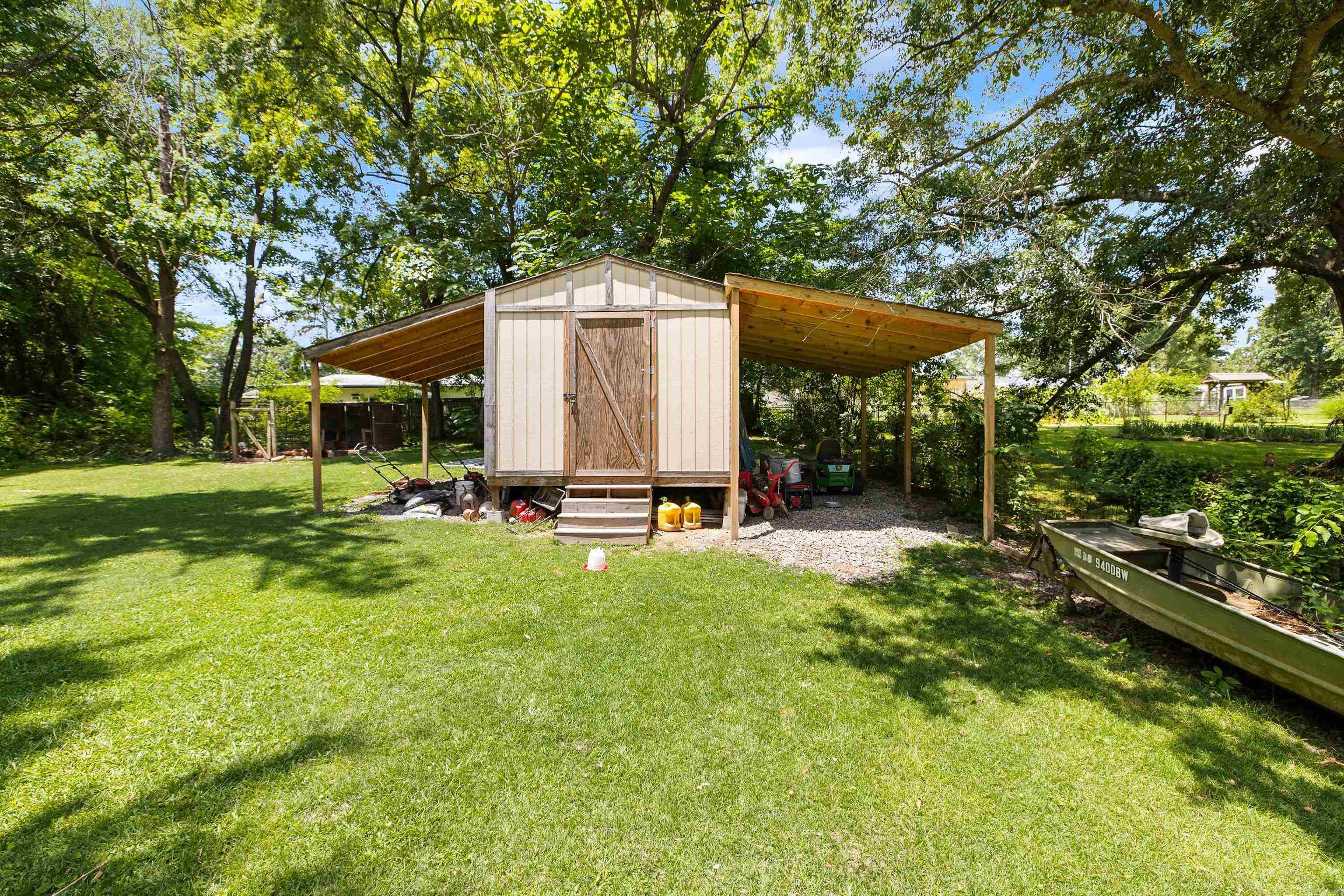 2832 Lakeside  Benton, AR