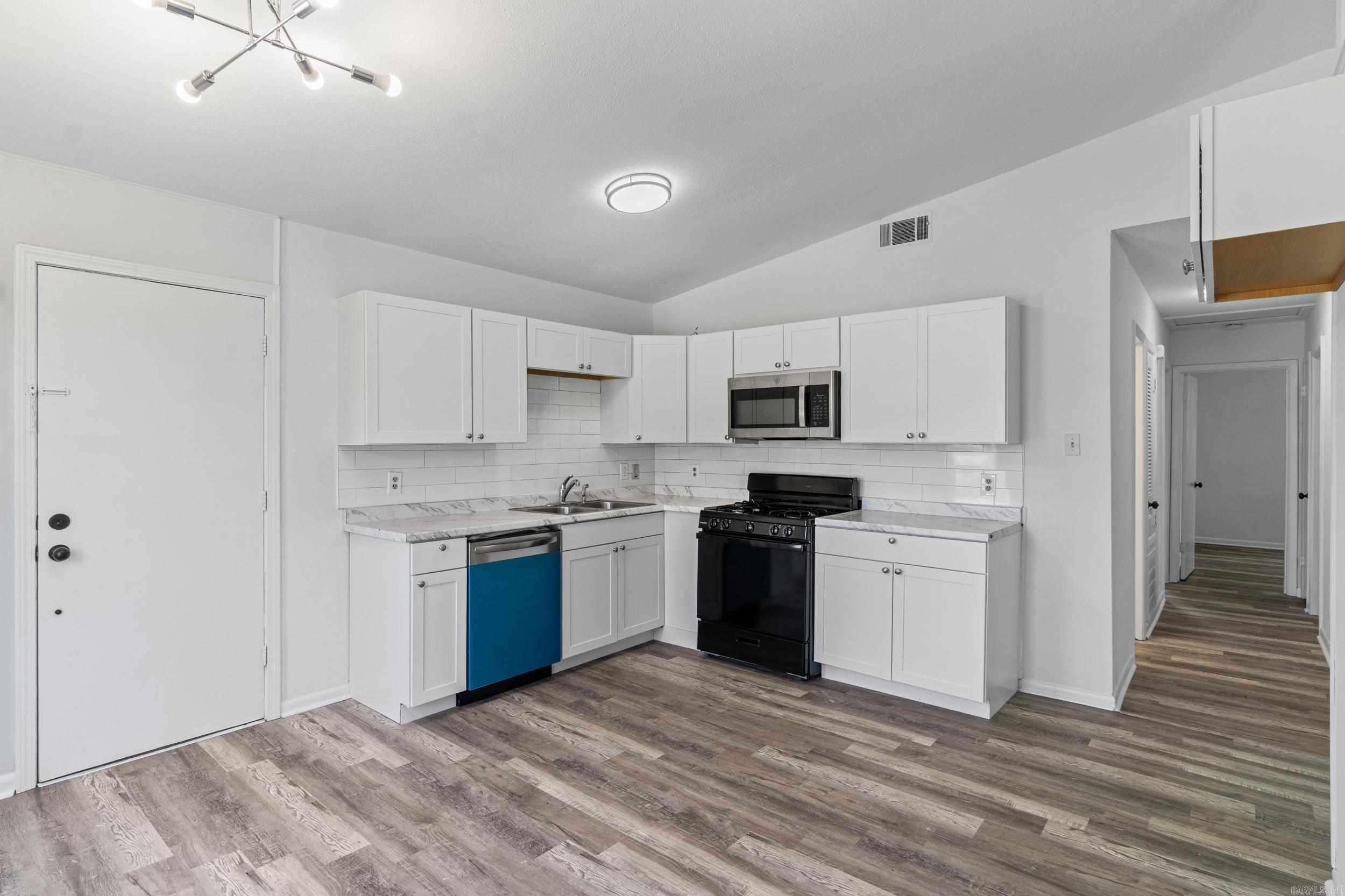 8205 N Claremont  Sherwood, AR
